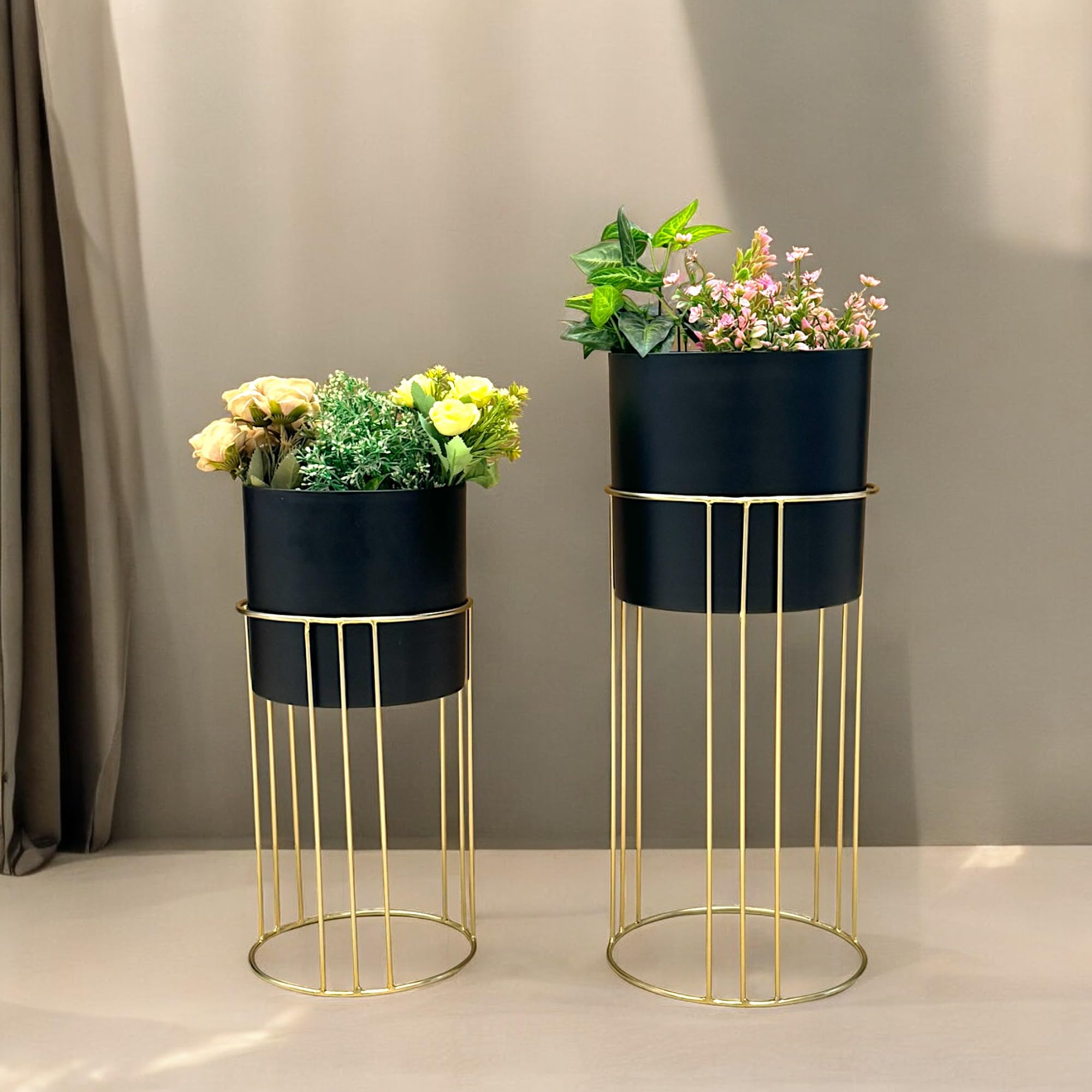 DECOR AVENUE Modern Decorative Black Planters with Gold Stands Metal Planters for Living Room Bedroom Balcony Home and Office | Modern Planters & Flower Pots for Interior | Set of 2 (B0DB67B77B) Amazon Price History, Amazon Price Tracker