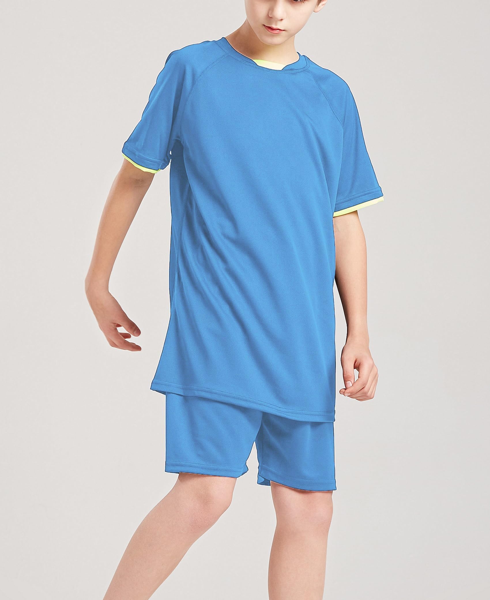 DaniChins - Conjunto de camisa deportiva de manga corta y pantalones cortos de malla para niños