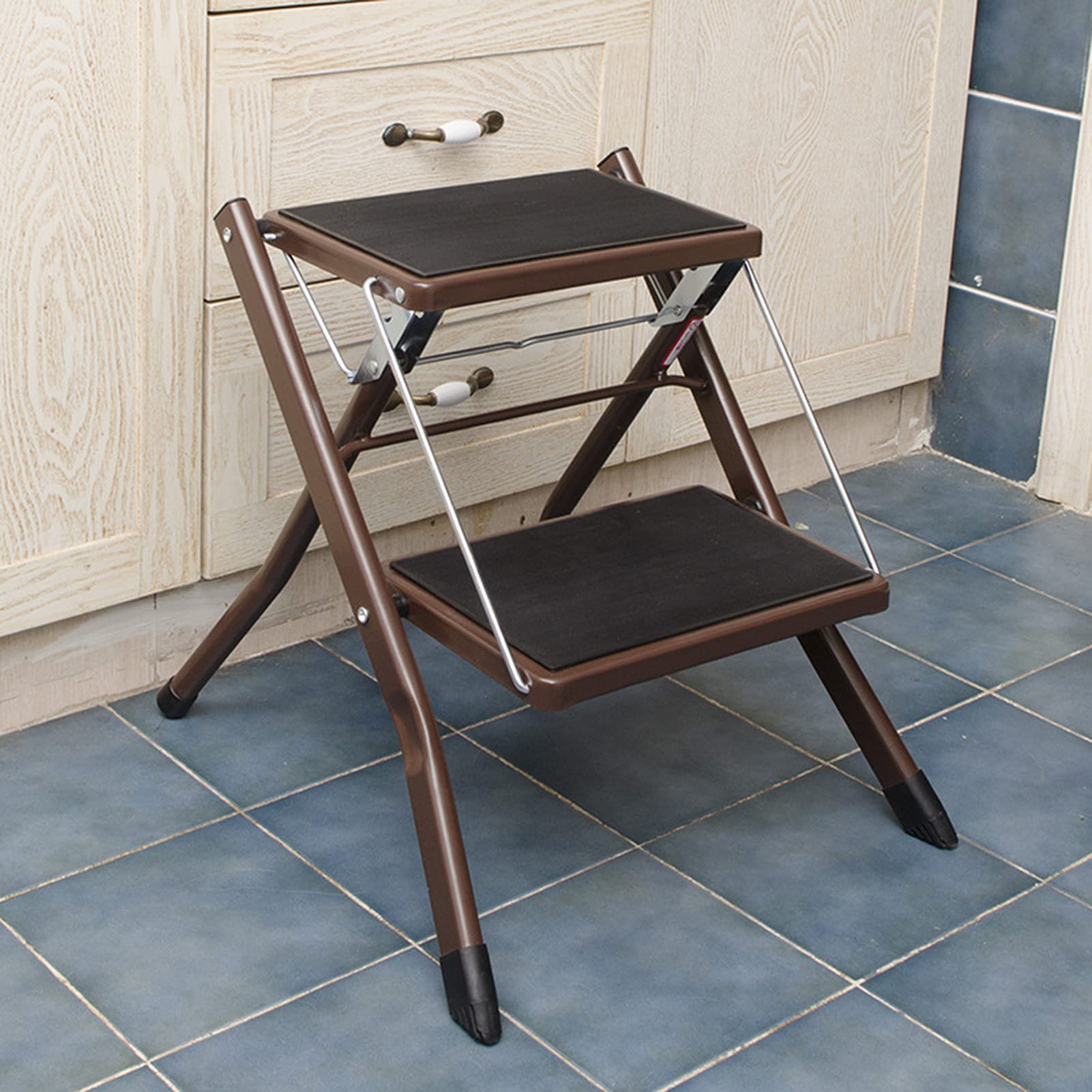 Escabeaux pour la maison 2 marches pour attraper les objets hauts