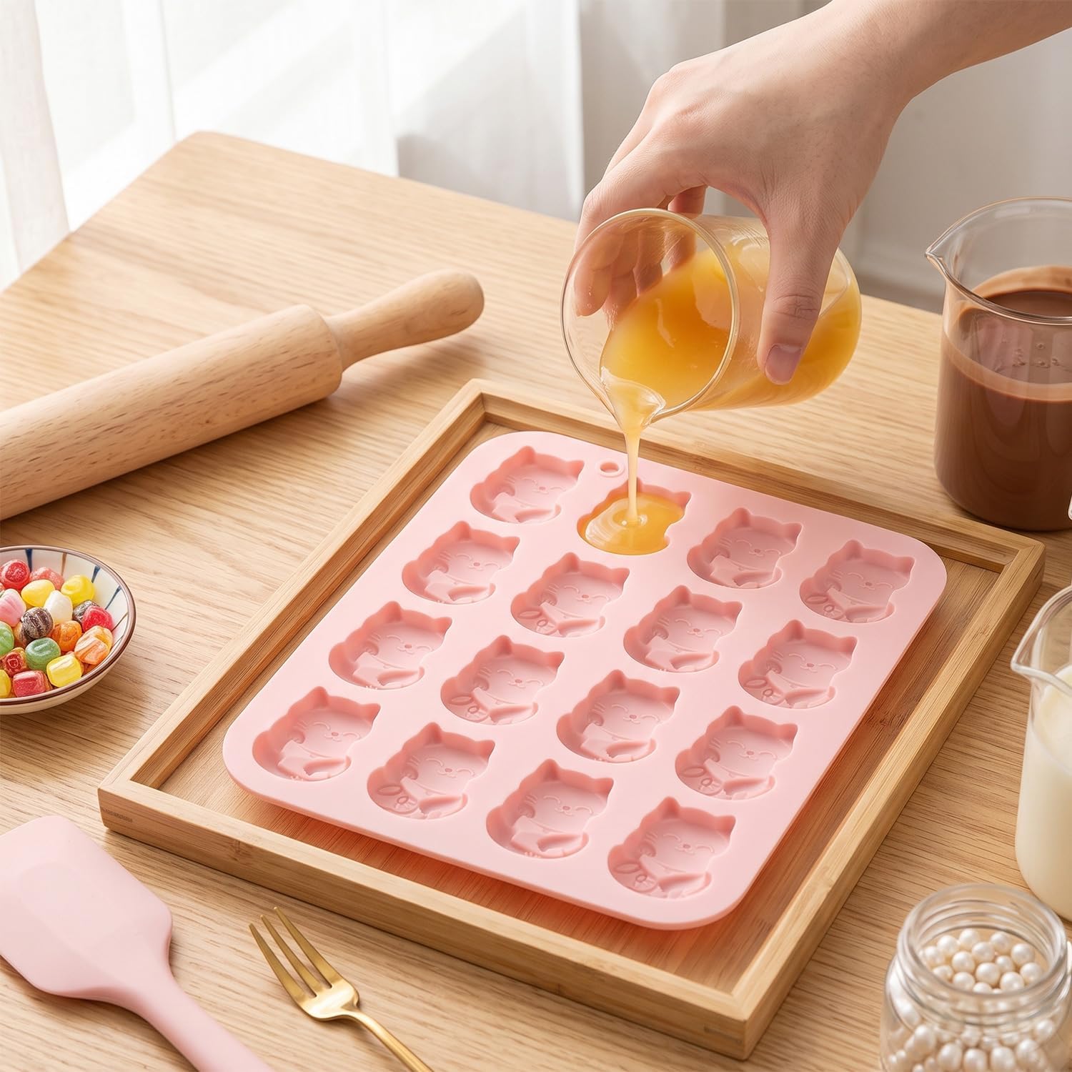 16 Cavity Cat Silicone Candy Molds