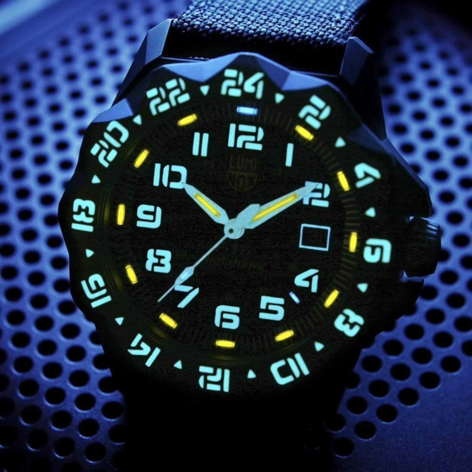 ☆ルミノックスナイトホークF-117 NIGHTHAWK Ref.6422 ☆ 腕時計