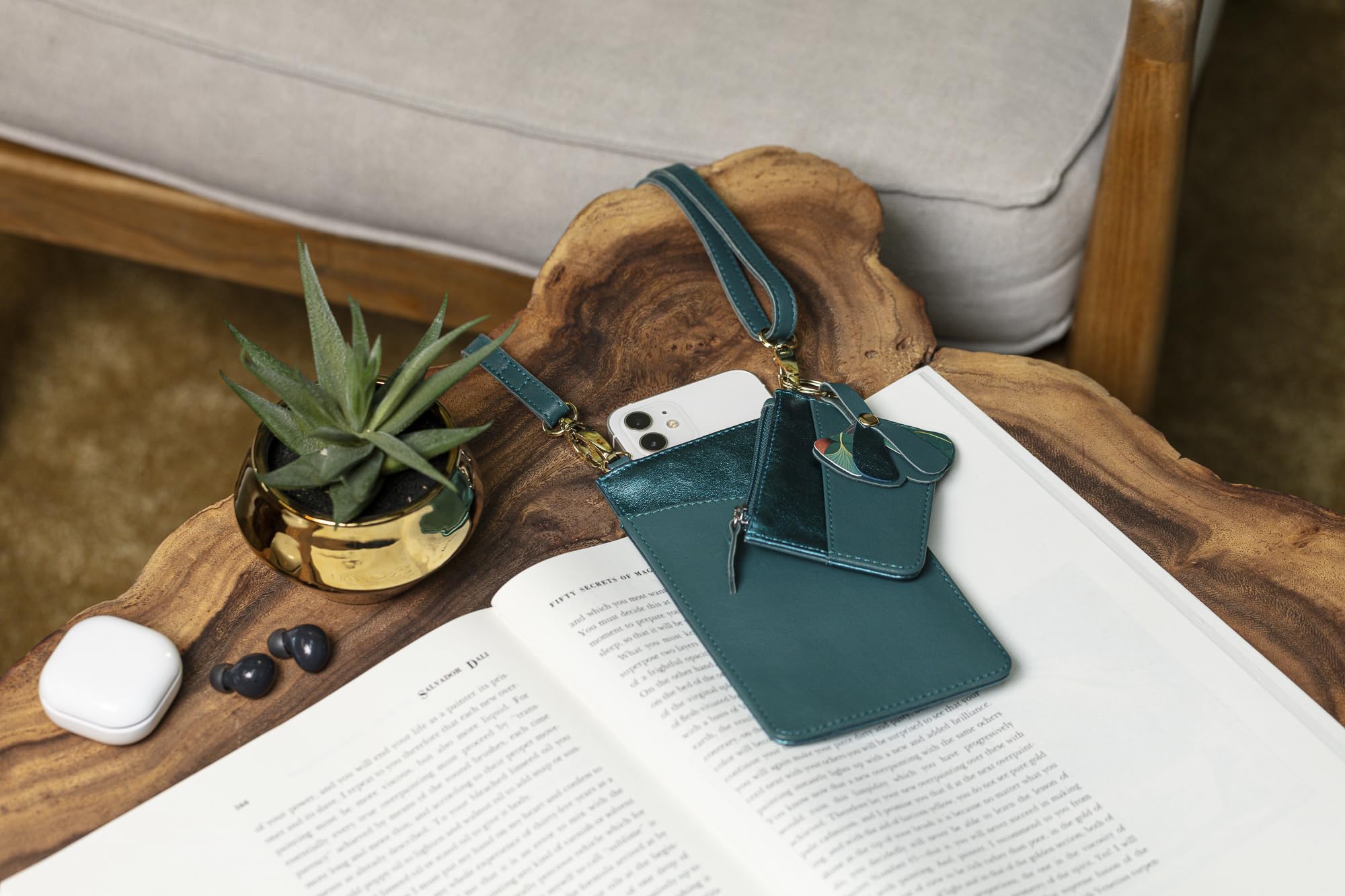 Clairefontaine 115952C - : skórzane etui na telefon