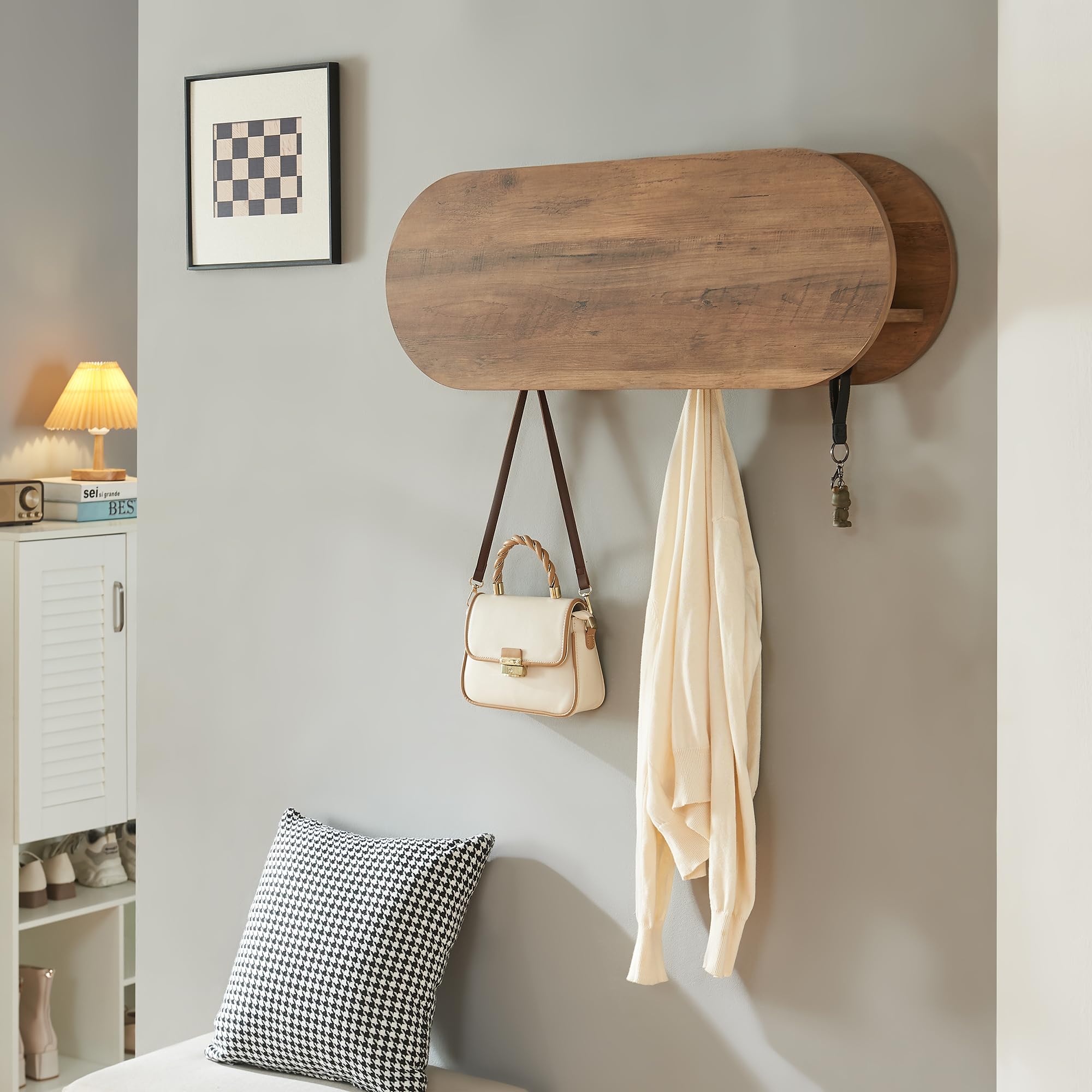 [en.casa] Étagère Murale avec 6 Crochets et Compartiment de Rangement Étagères Latérales Portemanteau Moderne pour Accessoires Chambre Entrée Panneau de Particules Métal 30 x 80 x 16 cm Effet Noyer