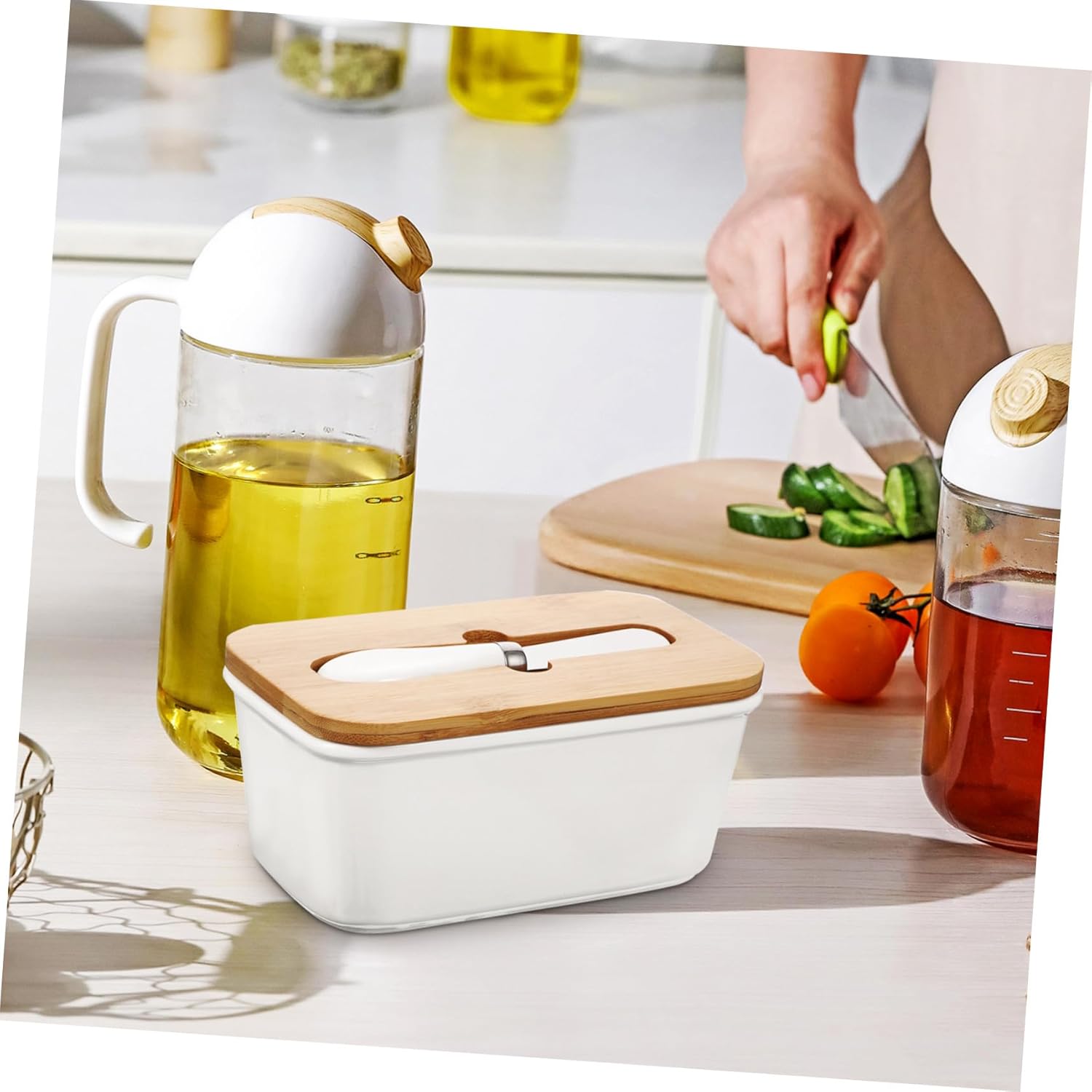 Ceramic Butter Box with Lid and Cutter Butter Storage Dish for Refrigerator Food Preservation Container with Smooth Edges Clean Household Tableware for Kitchen Countertop
