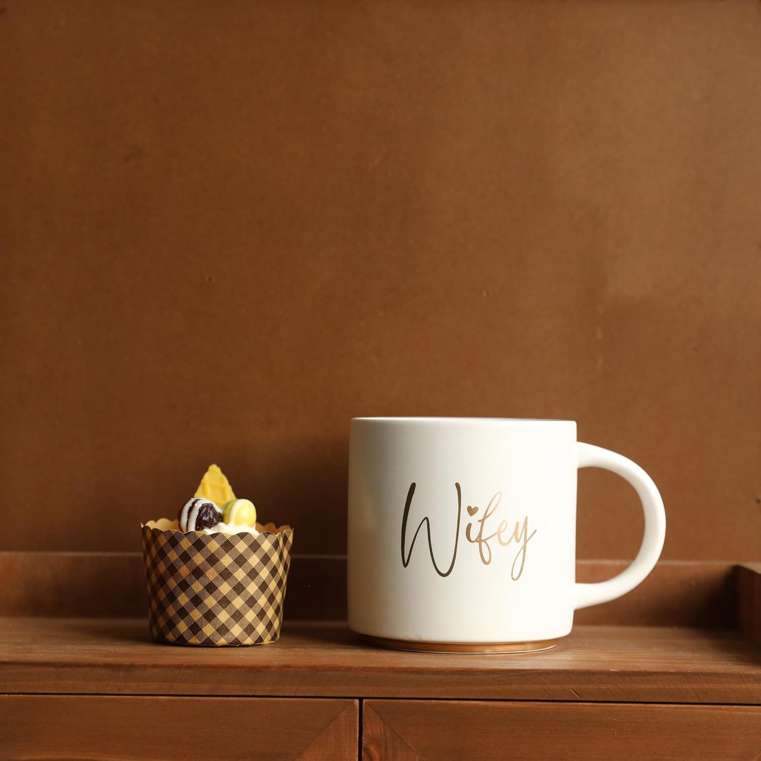 COLLECTIVE HOME - Couples Coffee Mug, Golden Hubby/Wifey Ceramic Coffee Mug, 15 Oz Coffee Cup, Husband And Wife Engagement Present (Wifey)