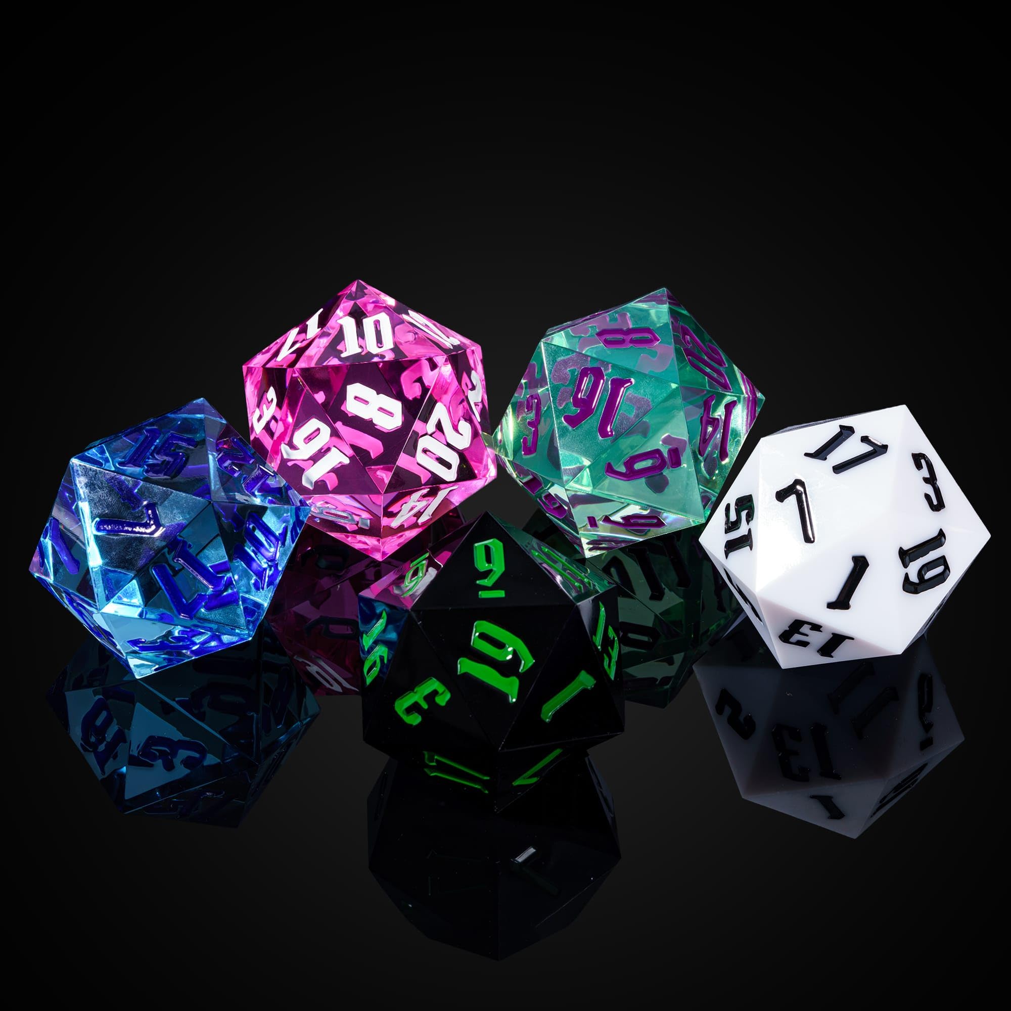 Dés DND géants polyédriques D&D à 20 Faces de 55 mm - Grand D20 avec Matrice de découpe - pour Donjons et Dragons, Jeux de Table de RPG (Chiffres Bleus Transparents)