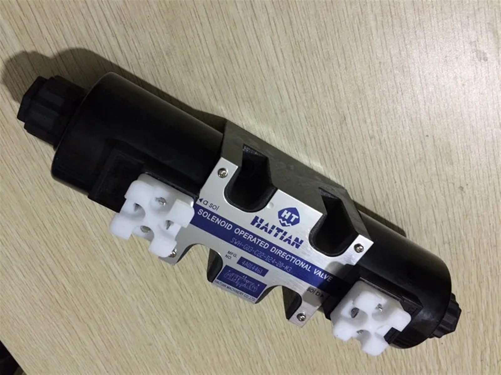 Hydraulic Valve SWH-G03-C22-D24-20-M3 Solenoid Operated DIREDTION Valve
