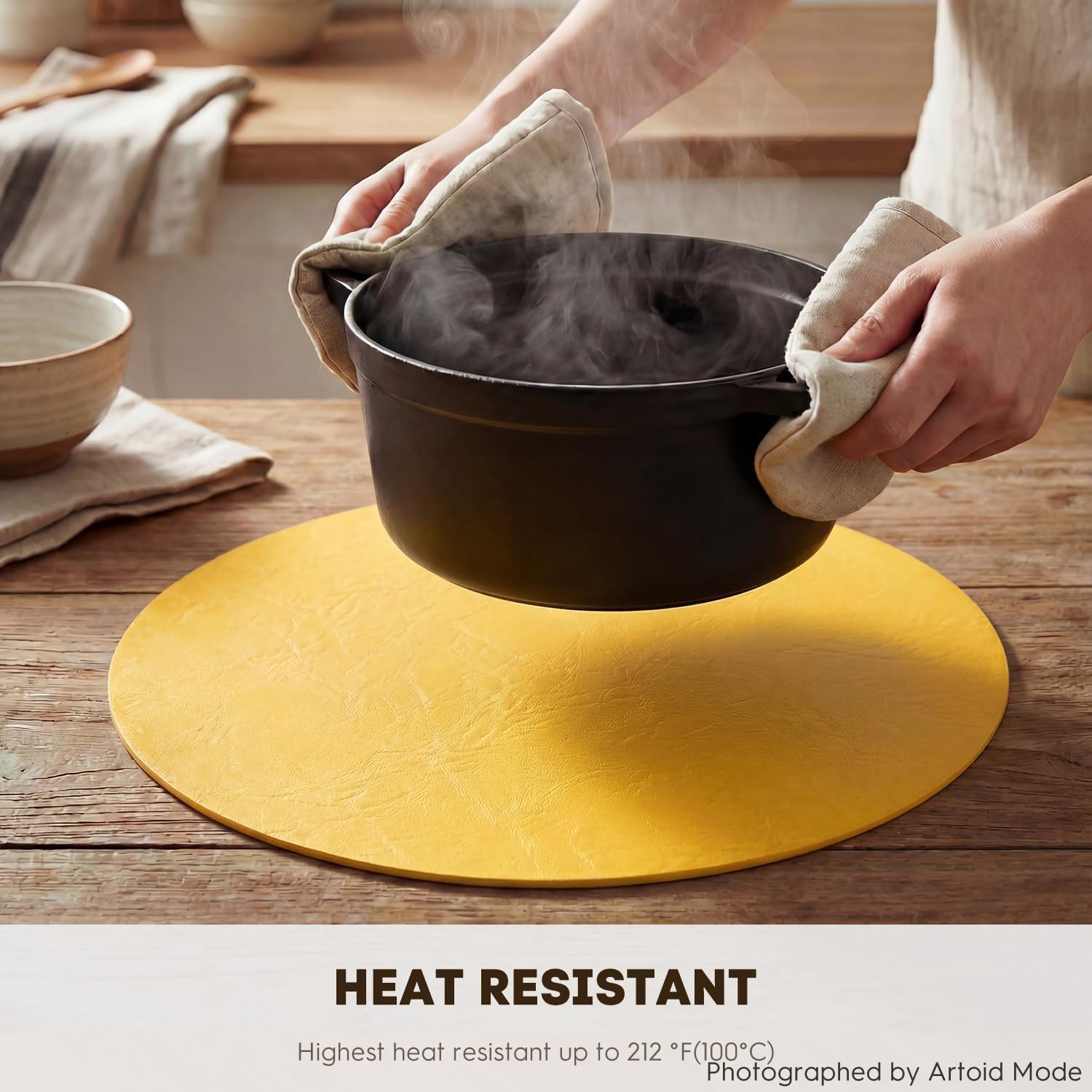 Artoid Mode Set di 6 Tovagliette Rotonde in Finta Pelle Giallo 38 x 38 cm, Antimacchia Resistenti al Calore, Decorazione per la Cucina