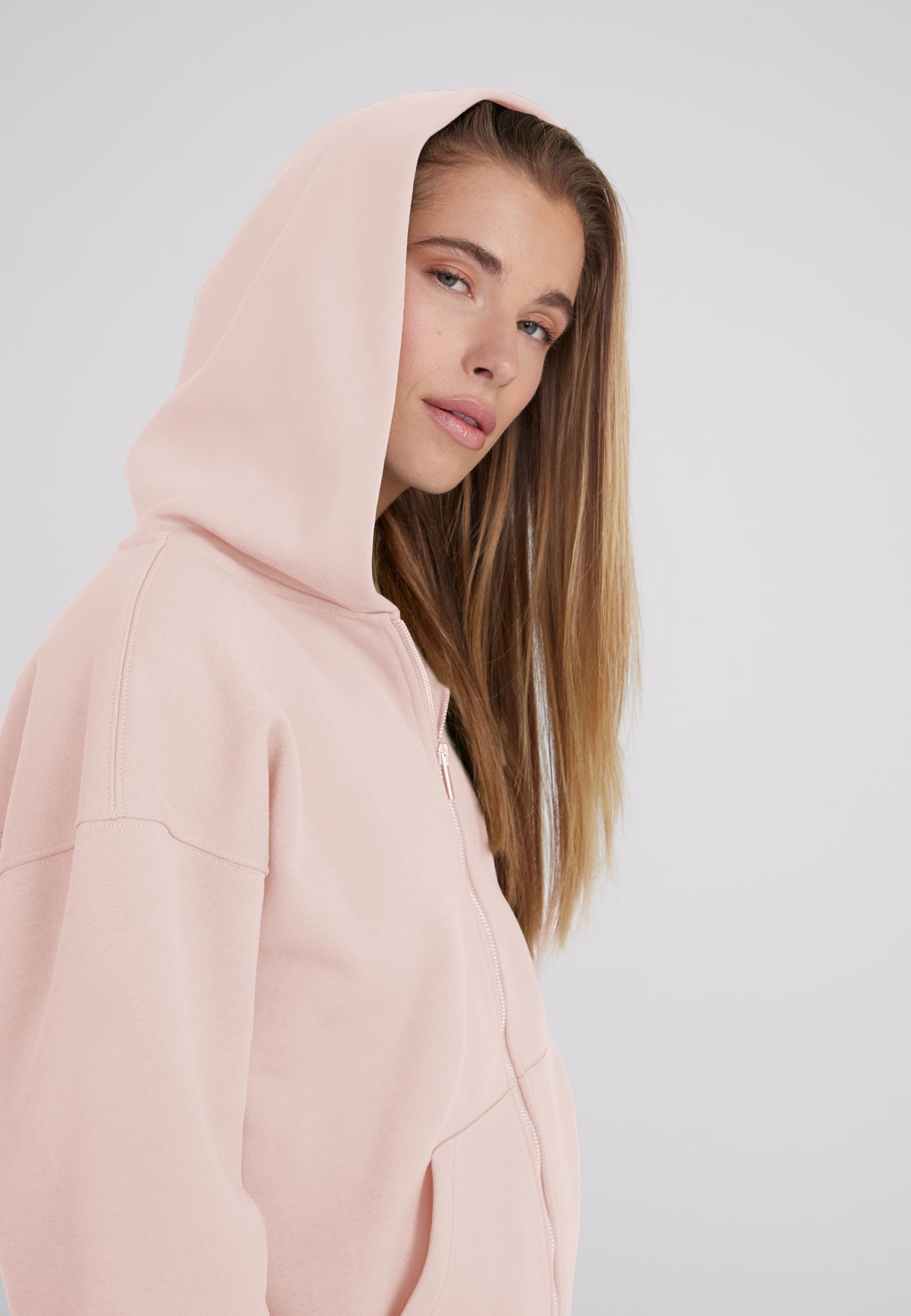 Style & Republic Sweat à capuche court zippé pour femme en polaire de coton – Coupe surdimensionnée, détails RIPP, confortable, de qualité supérieure et élégant avec fermeture éclair