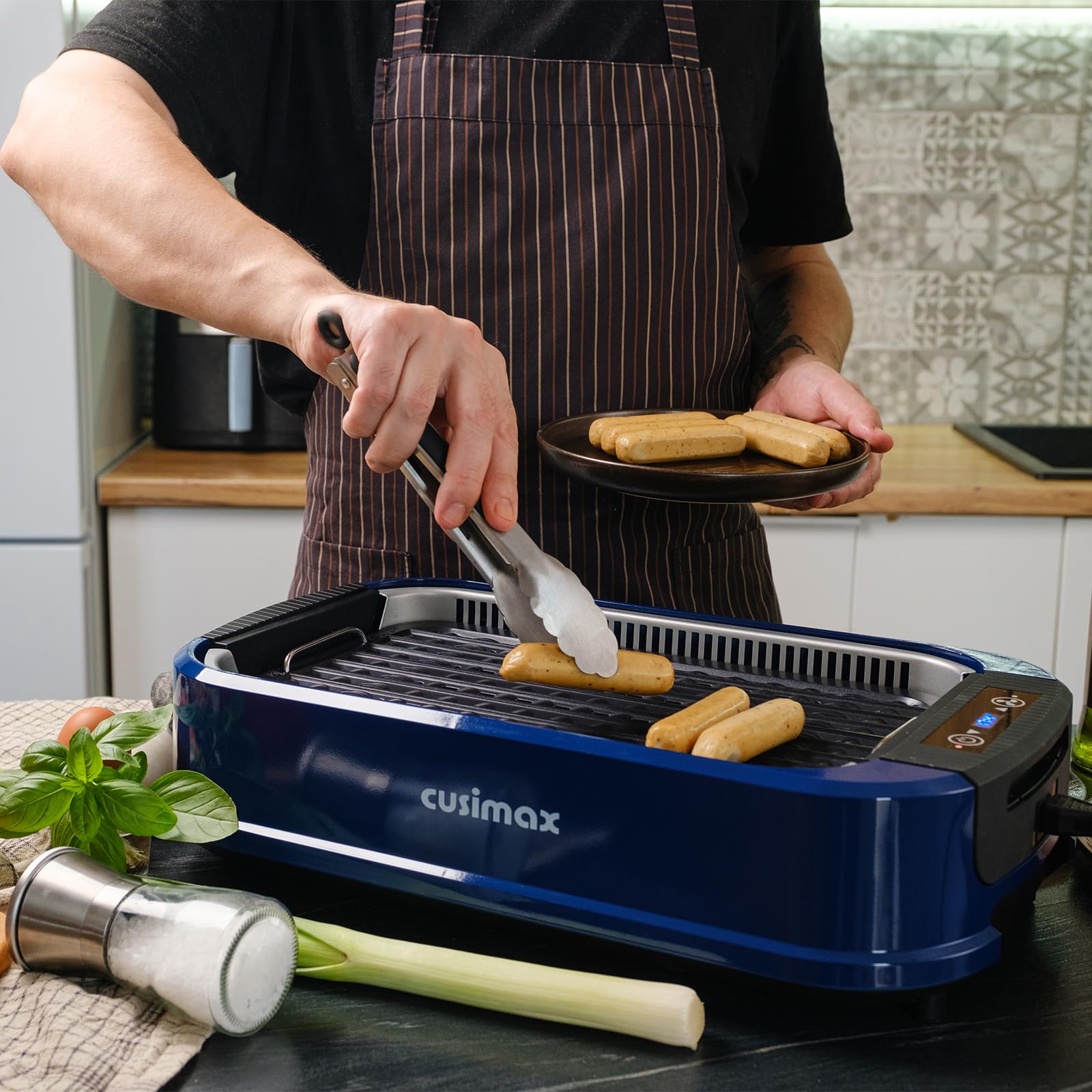 CUSIMAX Barbecue Électrique pour Balcon, Barbecue de Table avec Contrôle de Température à Écran Tactile LED, Barbecue Sans Fumée avec Couvercle en Verre Trempé, 1500W