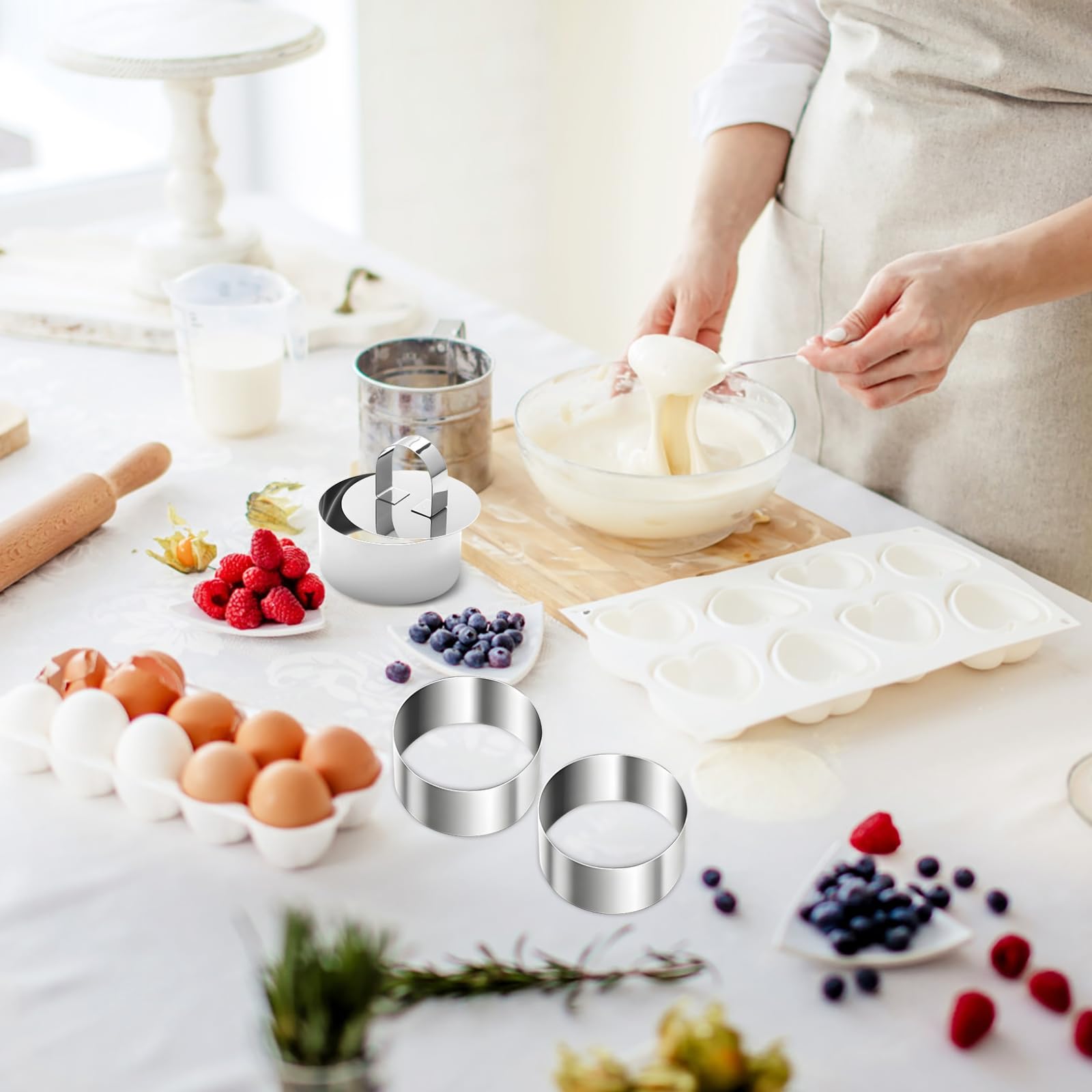 8 Stück Backringe, 3 Zoll Kuchenringformen mit 2 Auswerfern, Edelstahl-Gebäckringe, runde Mousse-Ringe für Kuchen, Kekse, Desserts und Gebäck, für gleichmäßige Formen