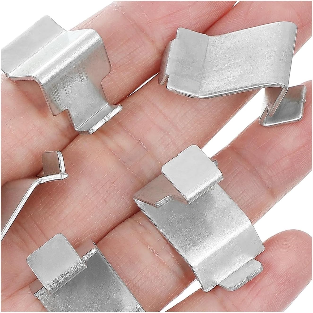 Metal Shelf Clips 200 pcs Cabinet Shelf Clips Metal Durable Easy Install File Cabinet Accessories Shelving Brackets Pins Storage(2.50X1.60X1.60CM)