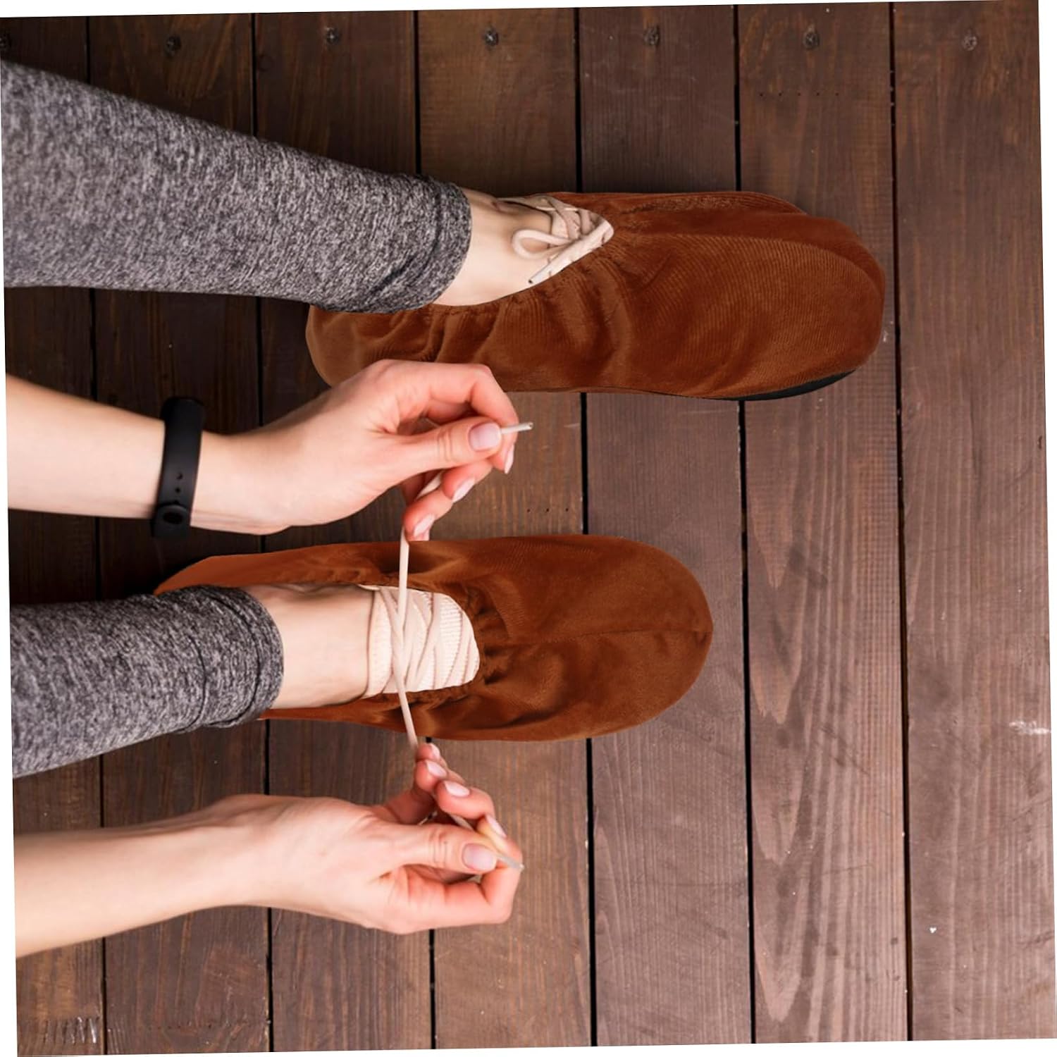 2Pairs Bowling Shoe Covers Slip Shoe Protectors for Indoor Use Reusable Material for Enhanced Stability and Comfort