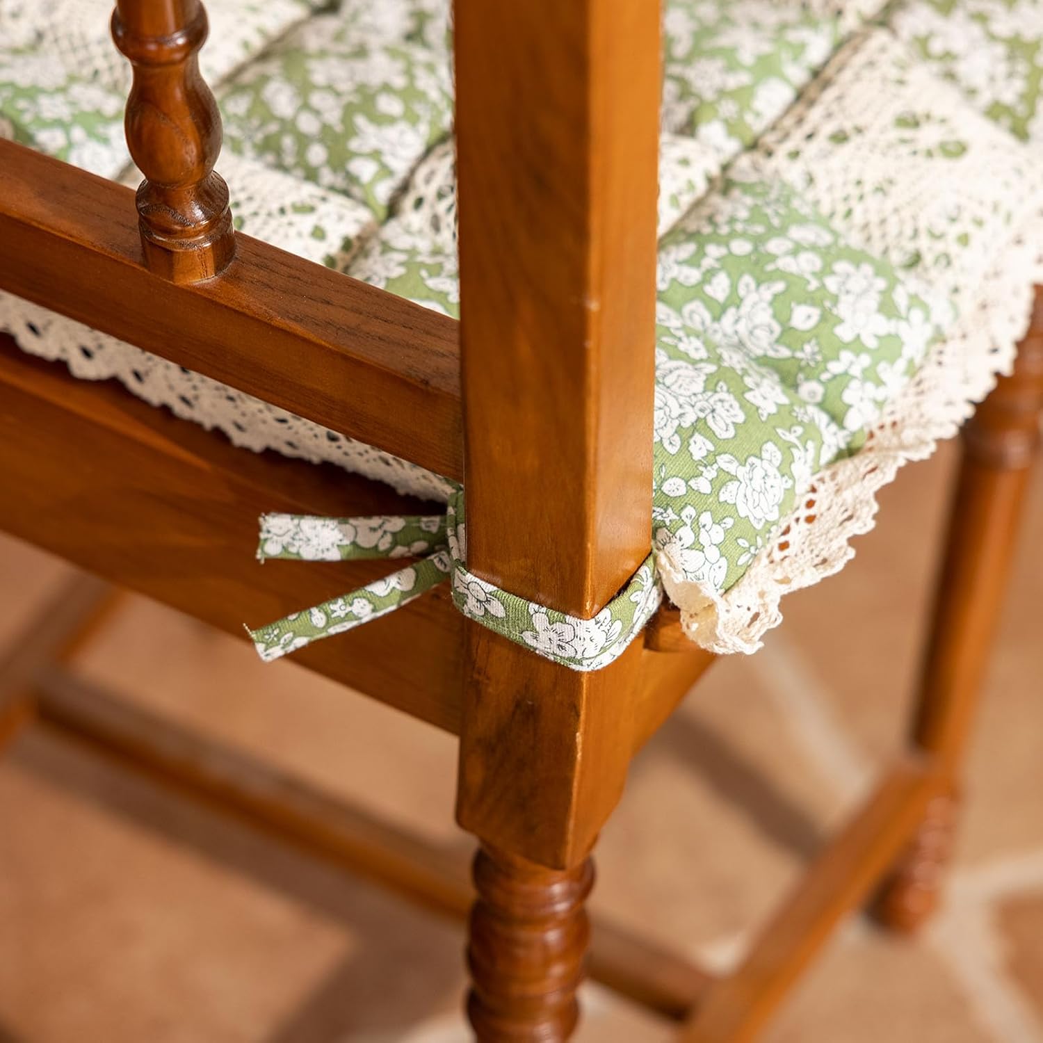 vctops Boho Patchwork Quilted Chair Cushions with Ties Cotton Linen Floral Print Lace Trim Chair Pads No Slip Backing Seat Cushions for Indoor Dining Room and Kitchen Chairs (Green A,16"x16")