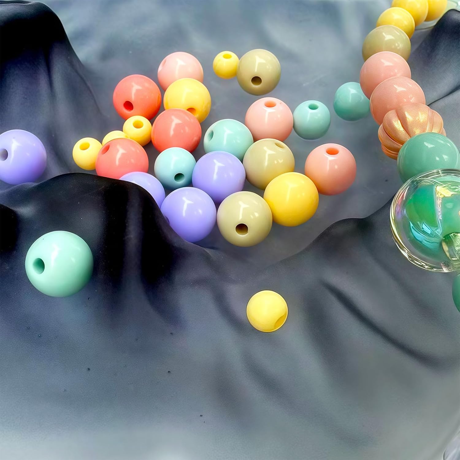 Hanyoung Cream Colors 765 Pcs Acrylic Beads Kit Pastel Round Beads Plastic Bead - Letter Beads Kawaii Charms Colorful Elastic String for DIY Bracelet Necklace Phone Charm Keychain (Cream Color)