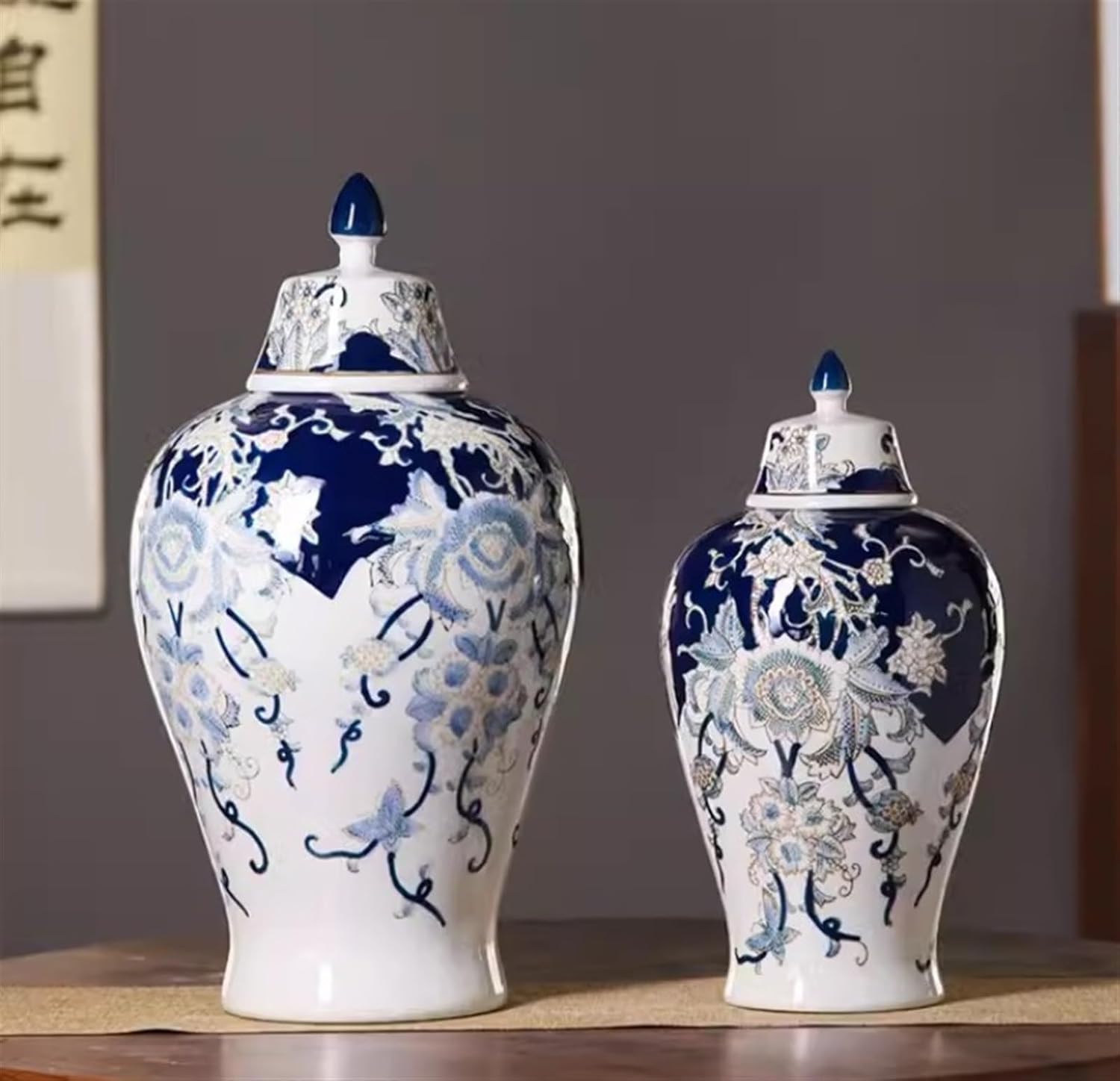 磁器の生姜壺 花瓶 寺院瓶 花の釉薬をかけた陶器の花瓶、キャンディ茶葉用蓋付き中国磁器保存瓶 収納瓶装飾磁器瓶蓋付(18*35cm)