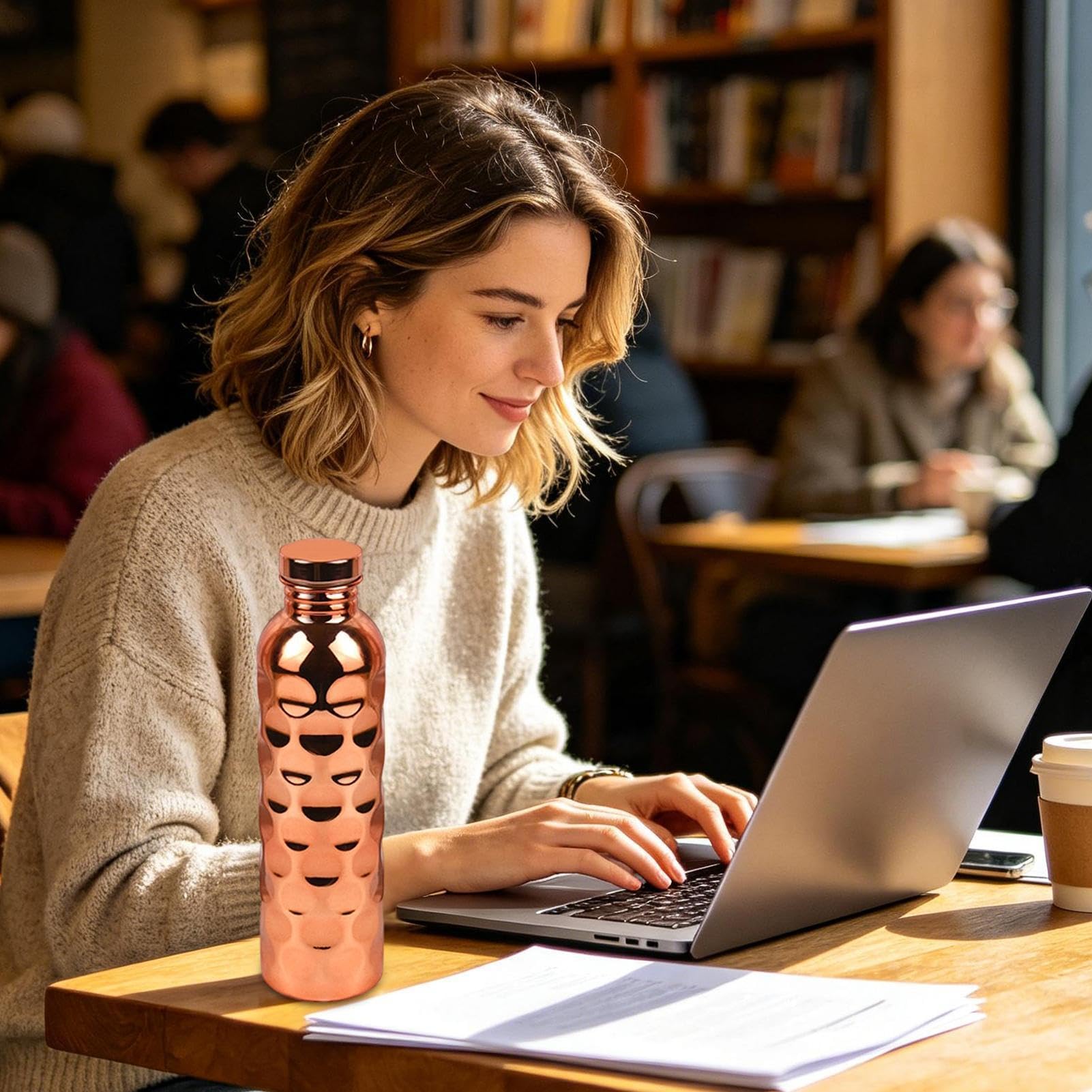 Borraccia Grande Borraccia in Rame Riutilizzabile | Bottiglia in Metallo da 950 ml per Acqua Potabile per Adulti Donne Uomini Interno Esterno Palestra Ufficio Viaggio Campeggio