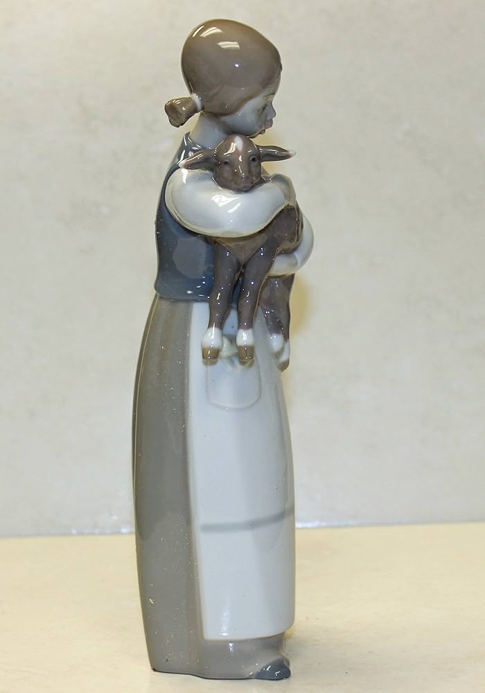Amazon.com: LLADRÓ Figurine: 1010 Girl with Lamb : Home