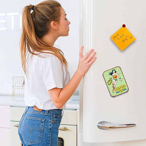 Miniatura 3 de Desperate Enterprises Wonder Woman - Imán retro para refrigerador, divertidos imanes para oficina, hogar y escuela, fabricado en los Estados Unidos