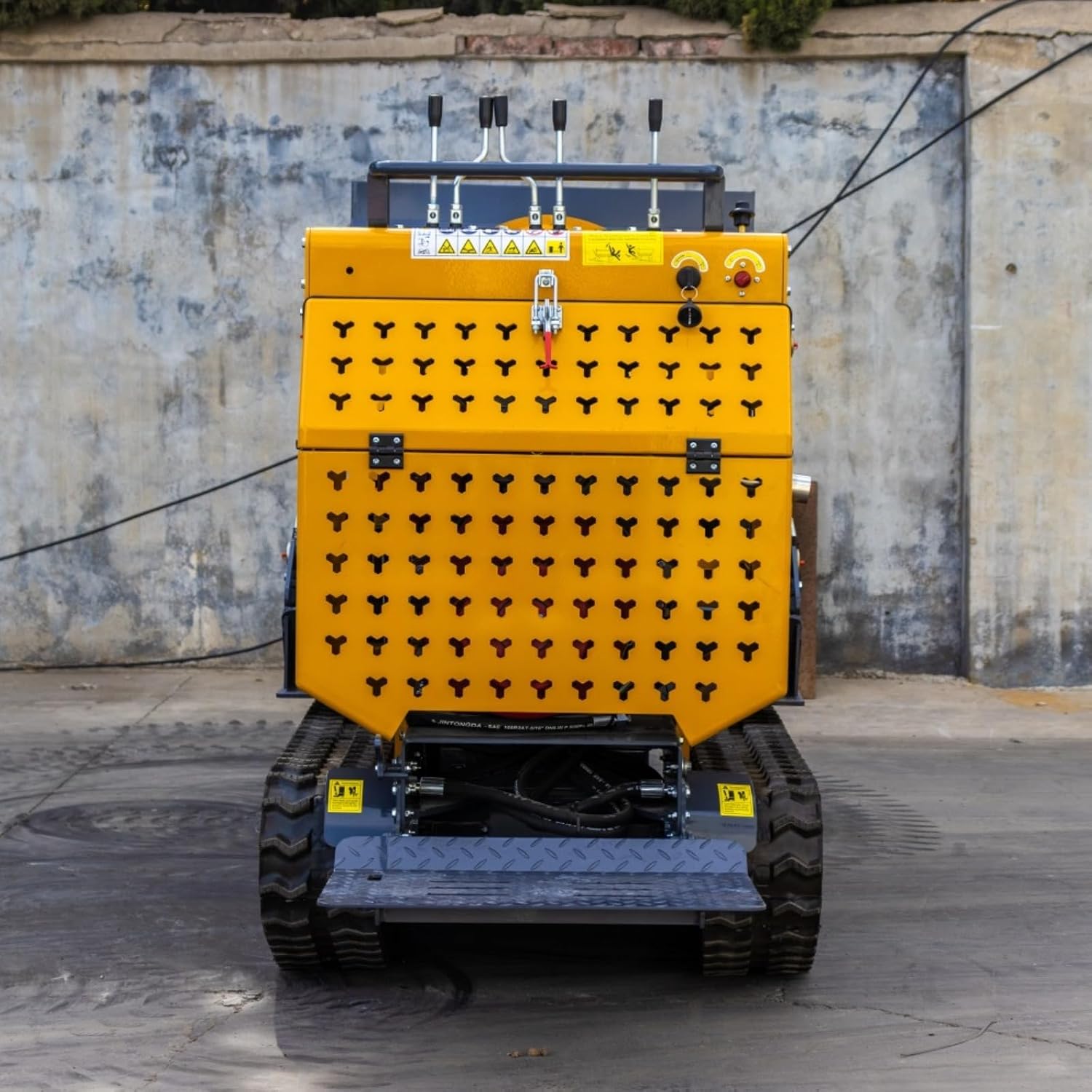Automatic Mini Concrete Mixer Truck with Track System, Ideal for Landscape Construction, Pavement Repair and Residential Projects