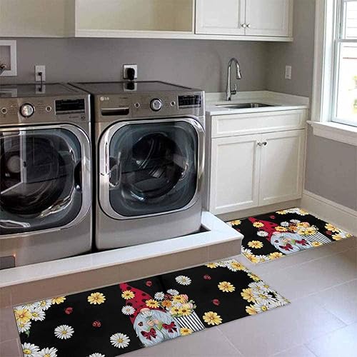 Miniatura 2 de SEVENBABU Juego de 2 tapetes de cocina antideslizantes, diseño rústico, gnomo, margaritas y mariquitas, juego de alfombras absorbentes negras para