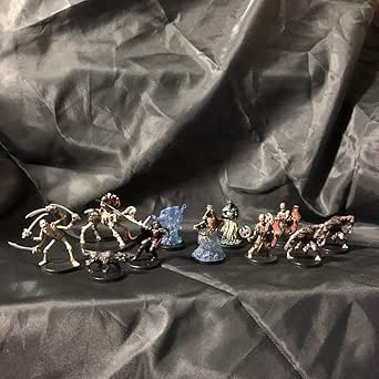 Amazon ダンジョンズ&ドラゴンズ D&D ミニチュア フィギュア 11体 trpg ボードゲーム ボードゲーム おもちゃ