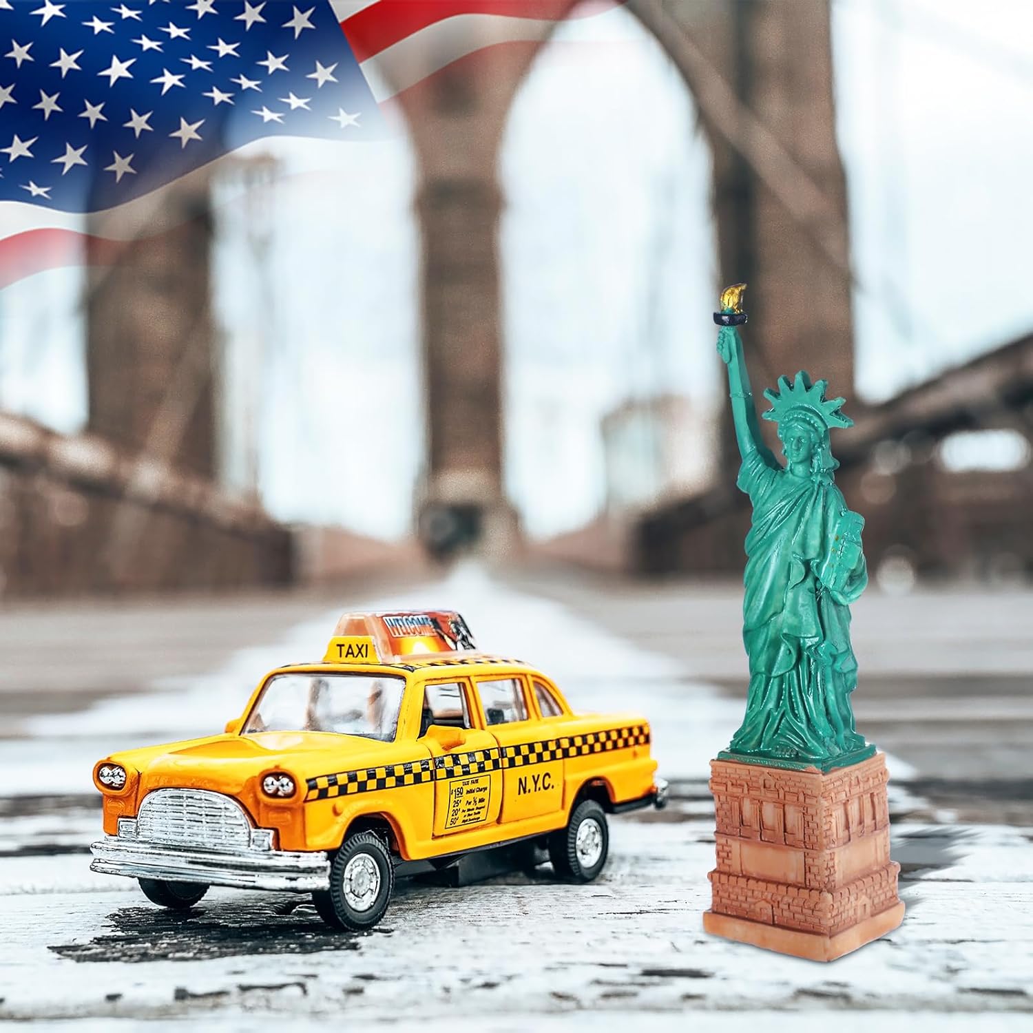Briwooody 12 Pcs 5.24 Inches Statue of Liberty Figurine Decorations New York City Souvenirs Gifts New York Statue Replica Model Modern Home Decor for Living Room Table Decor