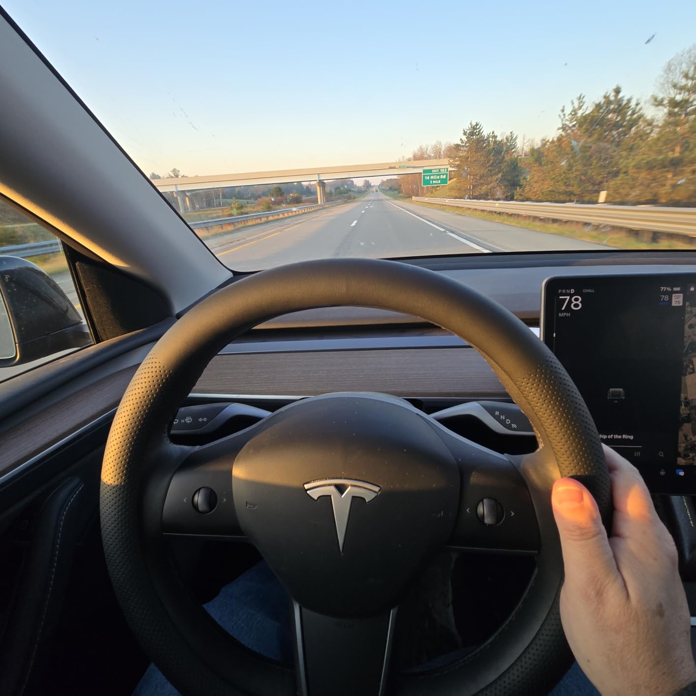 Tesla Model Y & Model 3 Nappa Leather Steering Cover – Non-Slip (2017–2026)