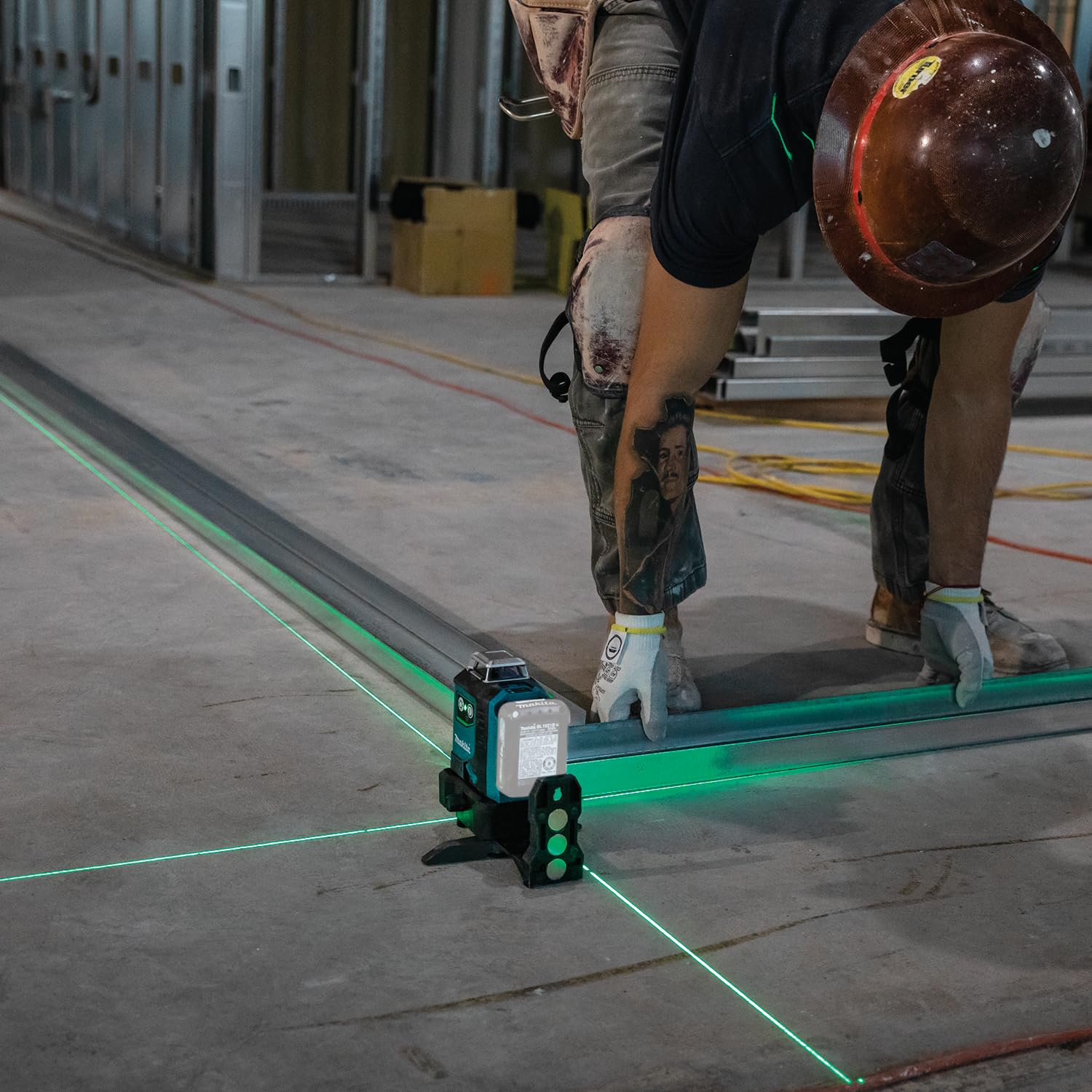 Niveau laser à croix vert Makita 3 x 360° CXT - SK700GD