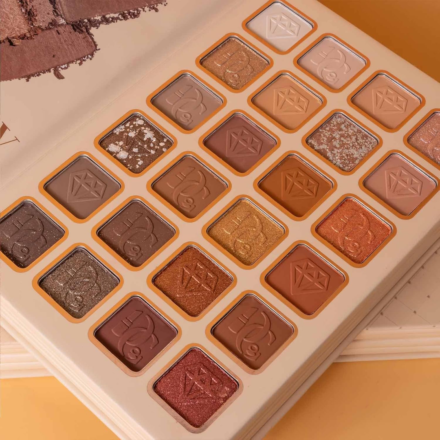 Makeup Palette,Eyeshadow & Highlighter & Blush & Contouring,4-Layer Book-Style Foldable Makeup Palette Set,Matte Glitter Metallic Shimmer, Highly Pigmented Long Lasting Make Up Pallet(43 Colors) - Image 7