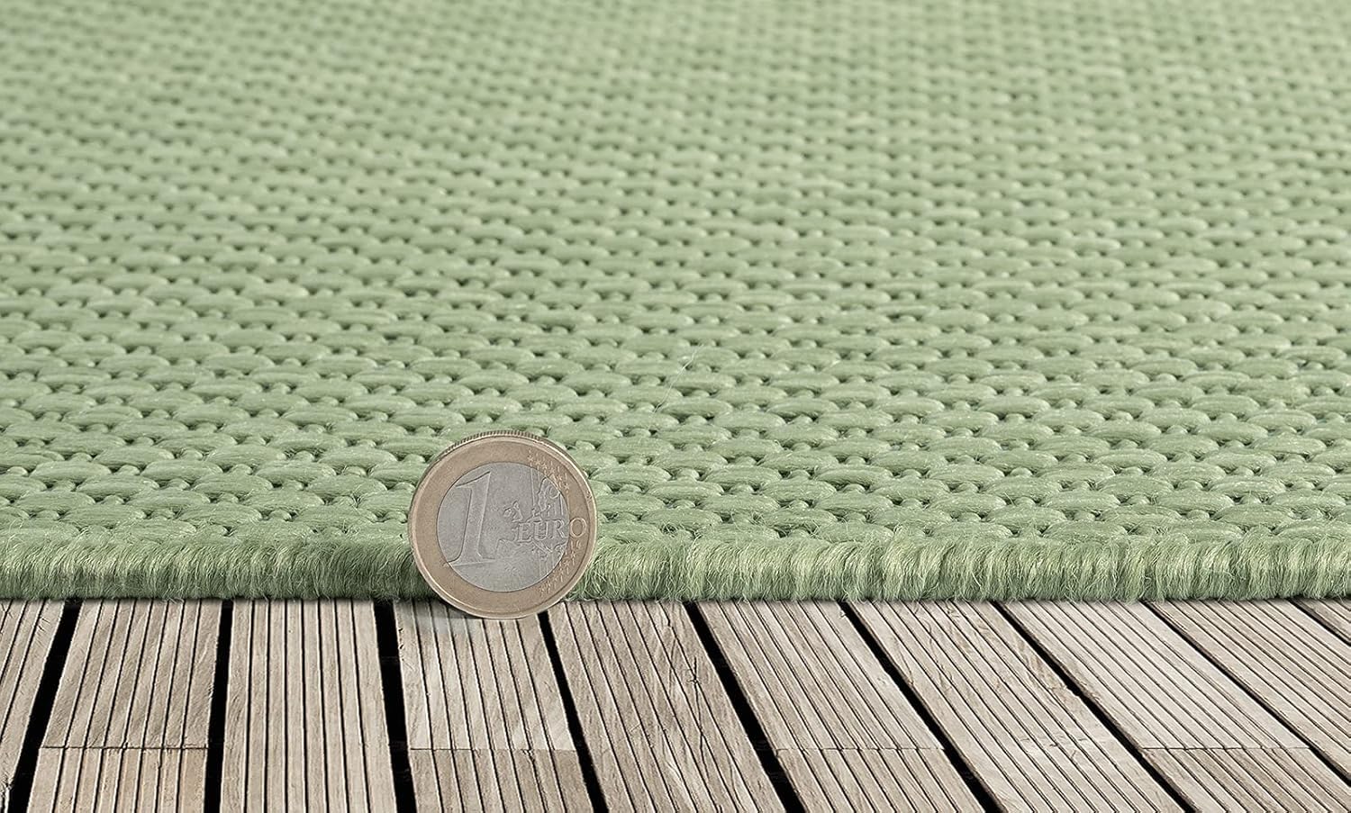 the carpet Mistra - Alfombra Robusta, Moderna, Duradera y fácil de cuidar, Interior y Exterior, salón, Ideal para Cocina, Pasillo e Invernadero, Tejido Plano, Verde, 240x340