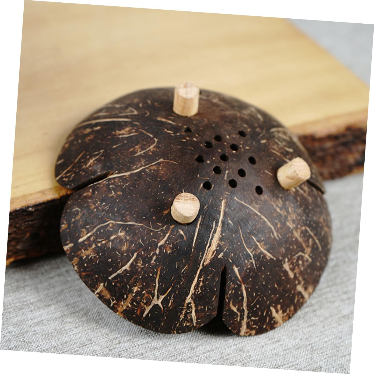 5 Stück Blumenförmige Seifenschale aus Holz und Kokosnussschale mit Ablauf Haushalts Seifenhalter für Bad Dusche und Küche Trocken Haltende Seifendose ohne Bohren Langlebig und