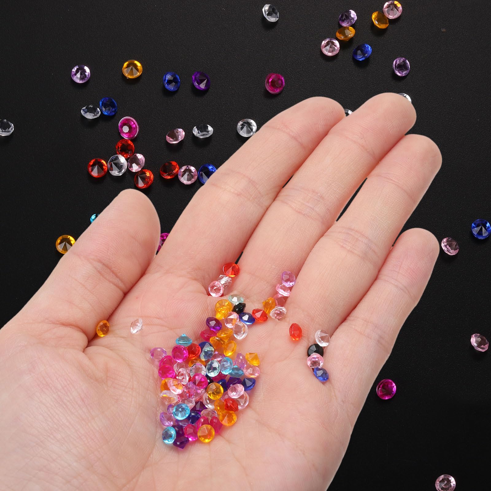 PATIKIL 5000 Pieces Transparent Diamond Crystal 4.5mm Acrylic Wedding Diamonds Table Scatter Confetti Vase Fillers Gems for Table Centerpiece Bridal Shower Party Red - Image 4