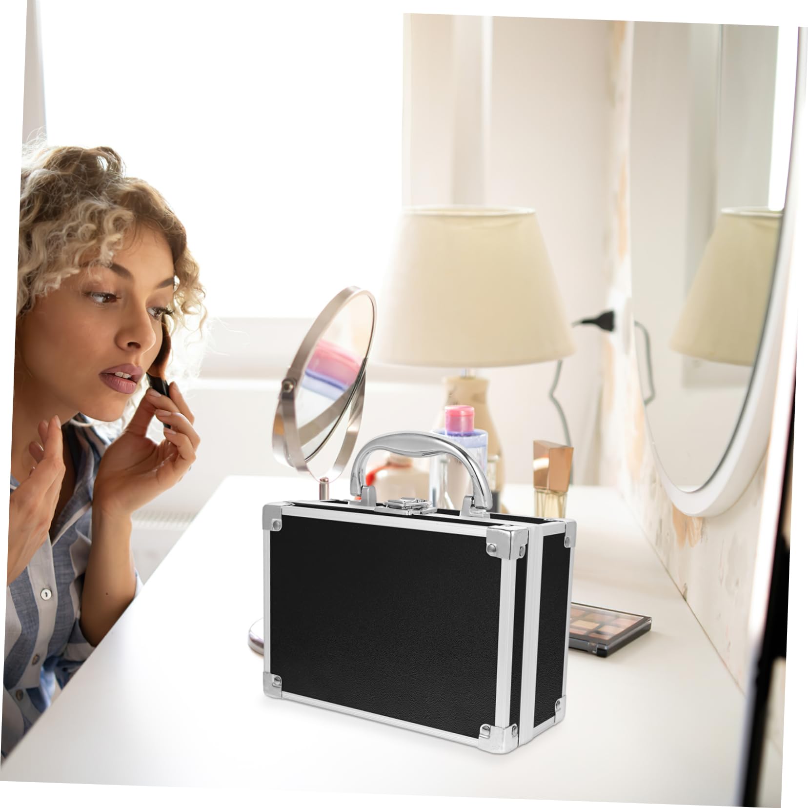 FOMIYES Makeup Travel Case Aluminum Tool Box Organizer Portable Makeup Case Handles