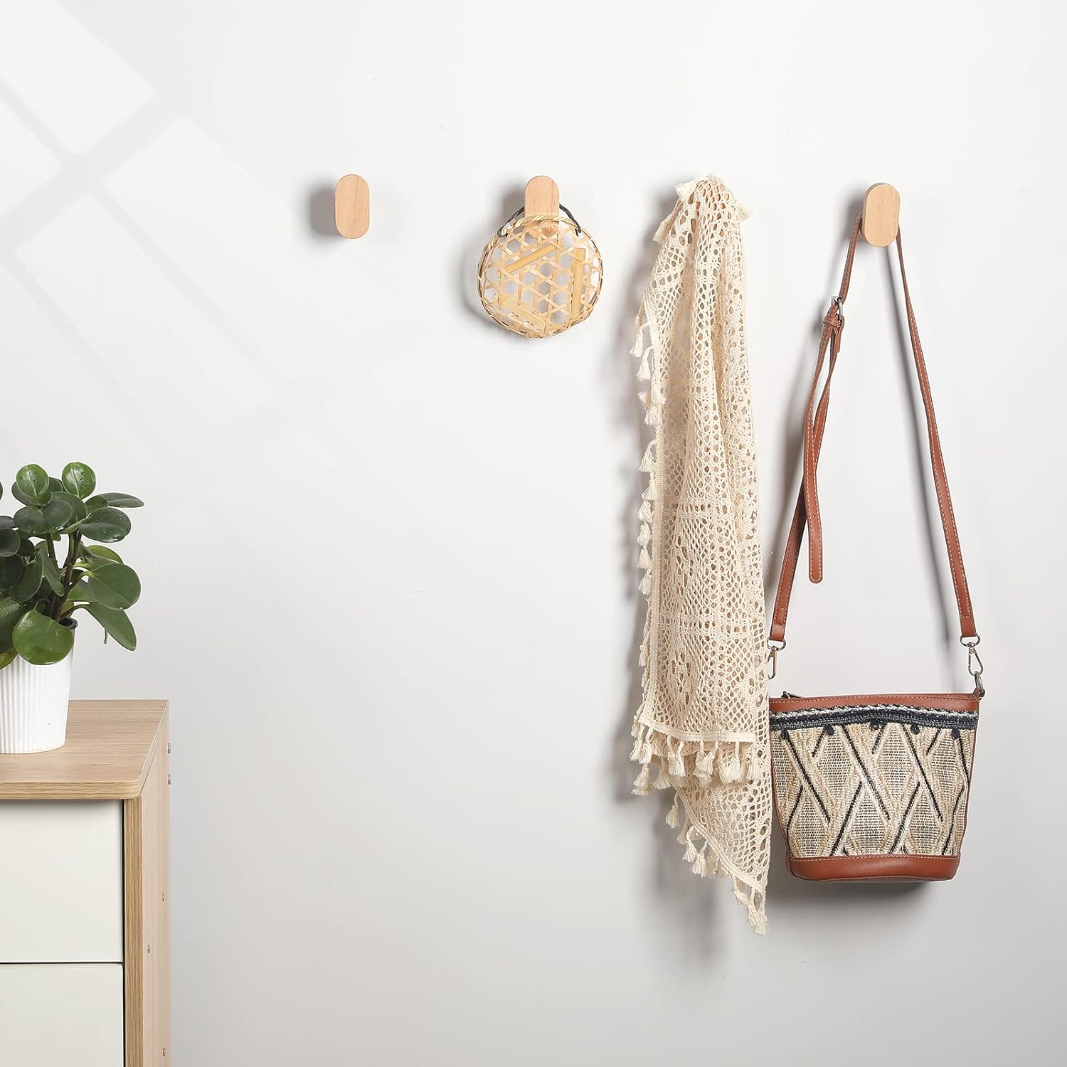 Wood Wall Hooks, 6 Pack Modern Minimalist Wood Hooks Wall Mounted, Natural Wooden Wall Coat Hook Rack, Wooden pegs for Hanging Hat, Towel, Robe, Bag