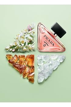 Amazon.co.jp: Prada Paradoxe Eau de parfum 90 ml / プラダ