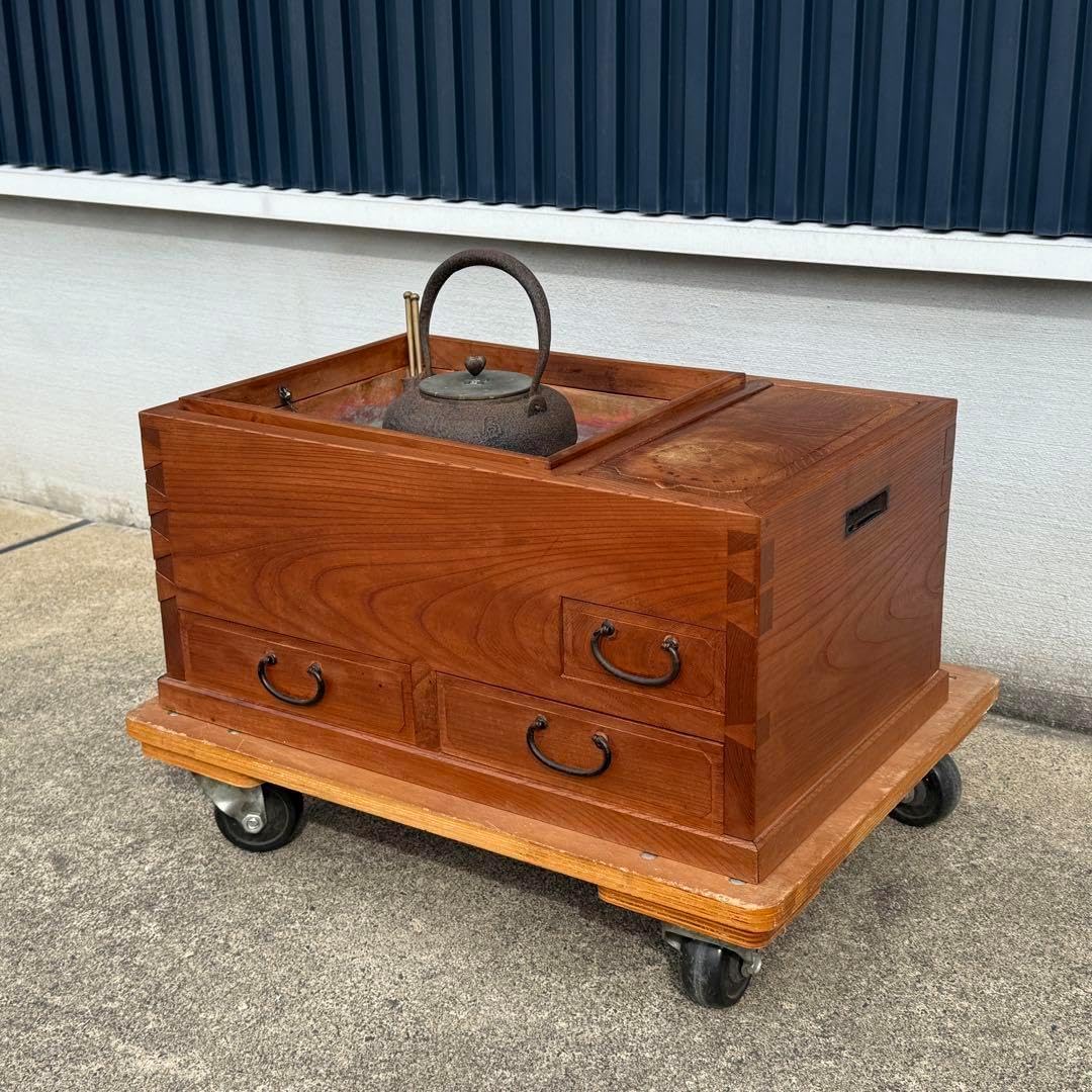 時代物 長火鉢 関東火鉢 11kg 火箸 五徳 灰慣らし付 茶道具 煎茶道具 時代物 長火鉢 関東火鉢 11kg 火箸 五徳 灰慣らし付 茶道具 煎茶