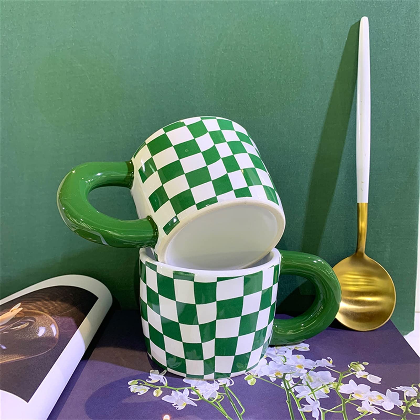 Becher Keramikbecher Unregelmäßige Hand Prise Muster Große Ohrtasse Schachbrett Kaffeetasse Einfache Blume Teetasse Milchbecher 210ML Kaffeetasse (Größe: 210ML, Farbe: Blau Schachbrett)