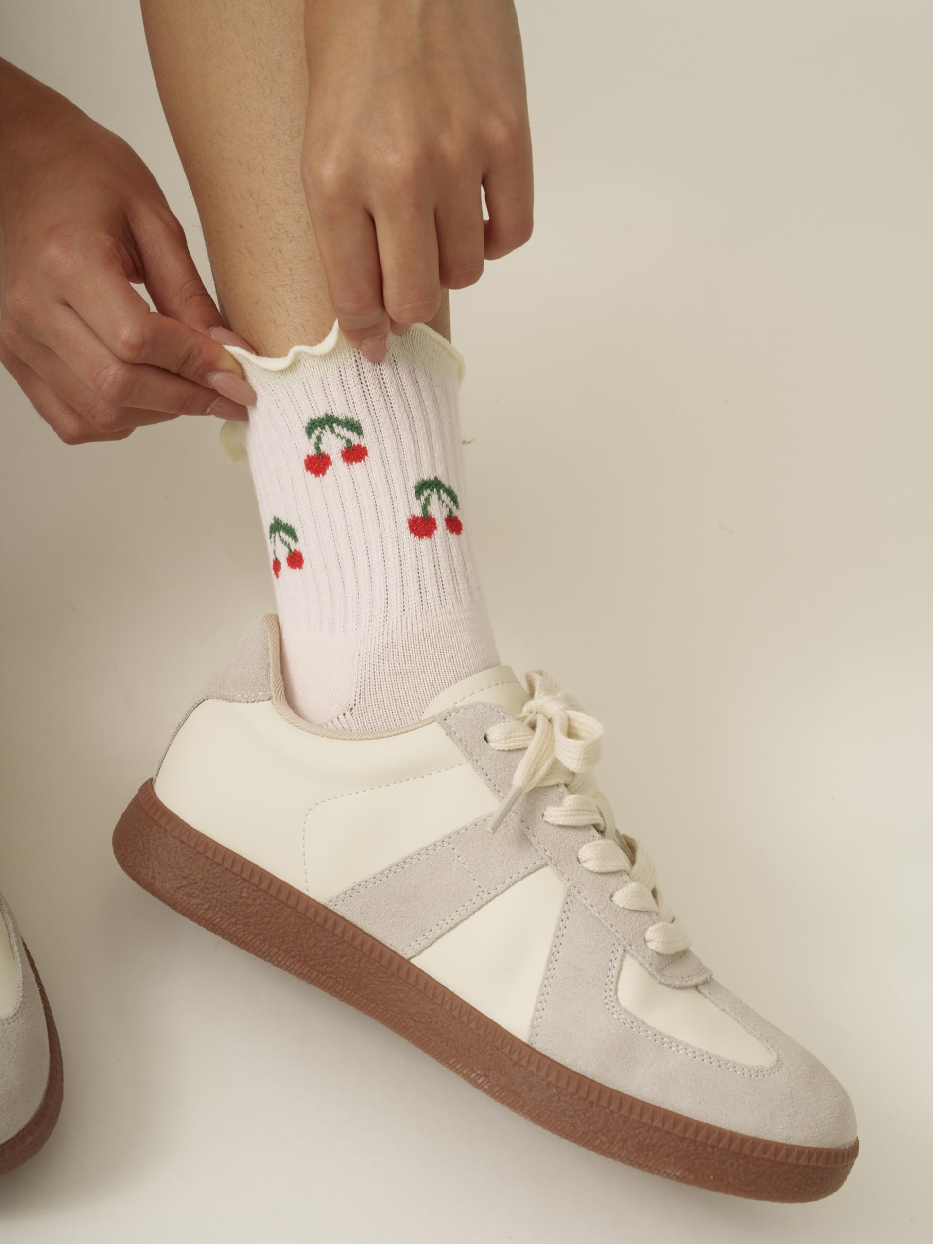 Shapes Studio Calcetines de media pantorrilla, calcetines de pilates de frutas más bonitas, calcetines con volantes, antideslizantes, para yoga y fitness