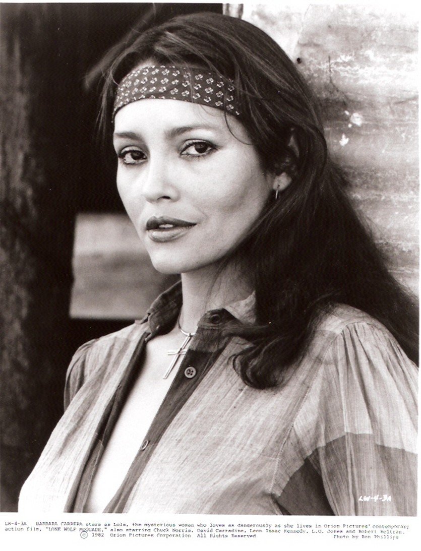 Movie Photo Lone Wolf Mcquade Barbara Carrera 8x10 B W Still Action Vg At Amazon S Entertainment Collectibles Store