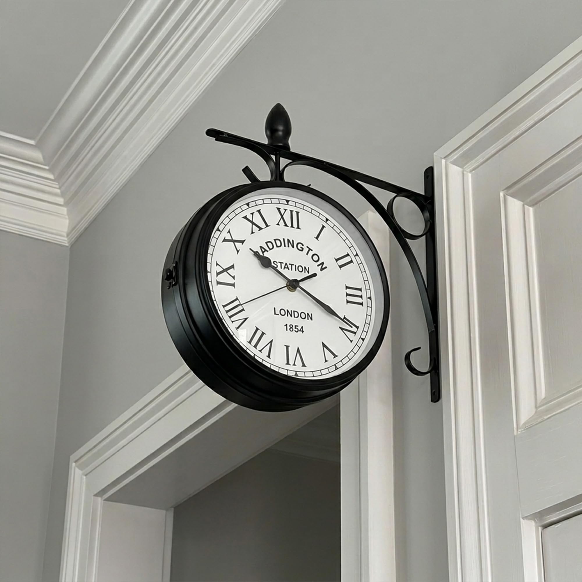 JHY DESIGN Reloj de doble cara de 21 centímetros, metal, reloj de estación resistente al agua, reloj de pared colgante retro, reloj de jardín redondo, reloj decorativo con soporte de pared para