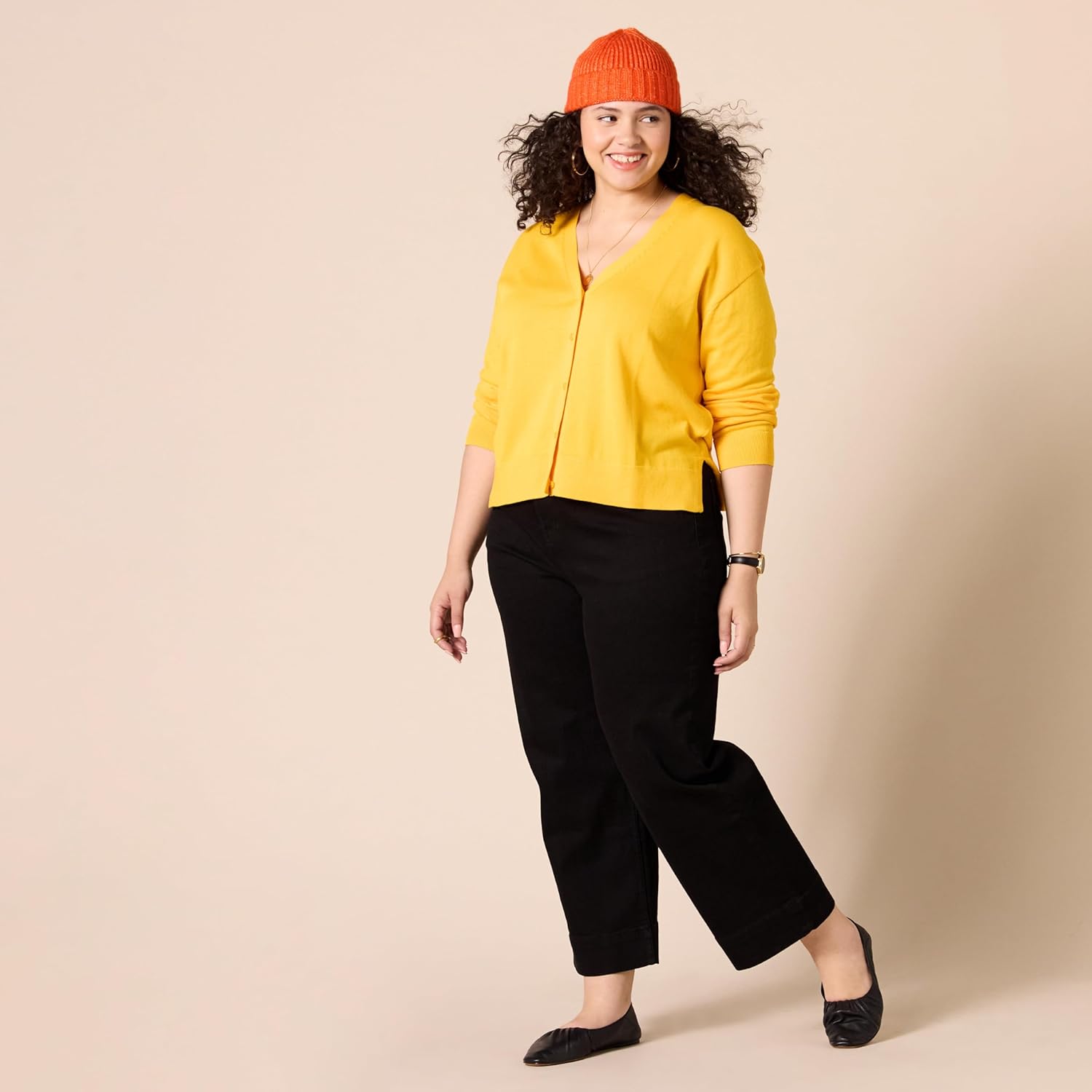 Amazon Essentials Women's V-Neck Lightweight Cropped Relaxed-Fit Cardigan Sweater - Image 7