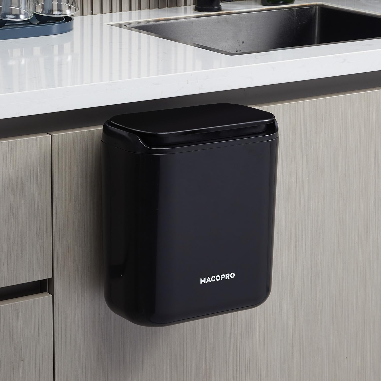 Compost Bin Hanging Trash Can with Lid Under Sink for Kitchen, Food Waste Bin for Countertop with Lid, Mountable Garbage Can for Bathroom, RV, 8L/2.6Gal