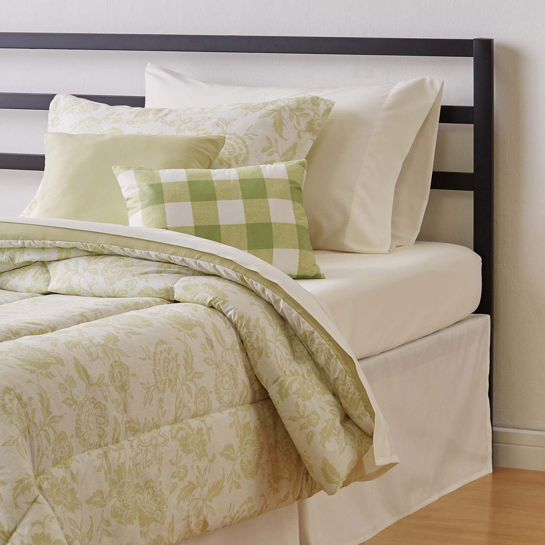 Amazon Basics 8-Piece Bed-In-A-Bag - Soft, Easy-Wash Microfiber - Twin/Twin XL, Green Vintage Floral