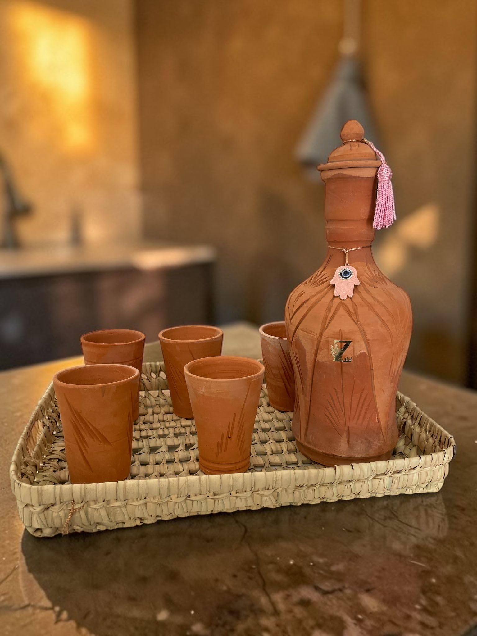 Jarre à eau marocaine fait main en terre cuite authentique et durable