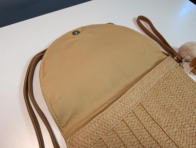 Cute straw bag for this summer!