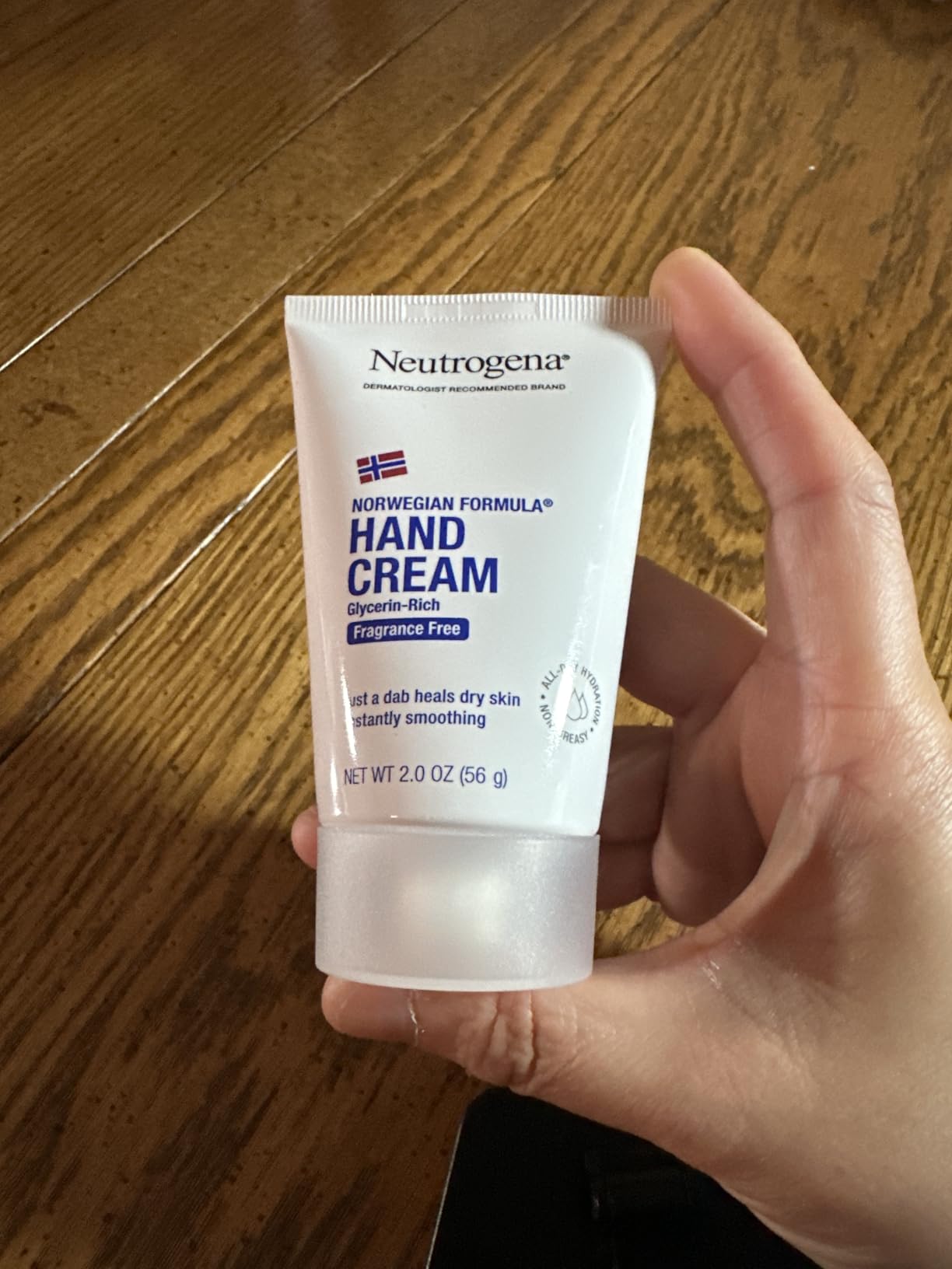 Kenvue Neutrogena Norwegian Formula Moisturizing Hand Cream & Lotion for Dry Hands, Fragrance Free Glycerin Concentrated Relief, Over 200 Uses, 6 Pack, 2 oz Each (Total 12 Fl Oz)