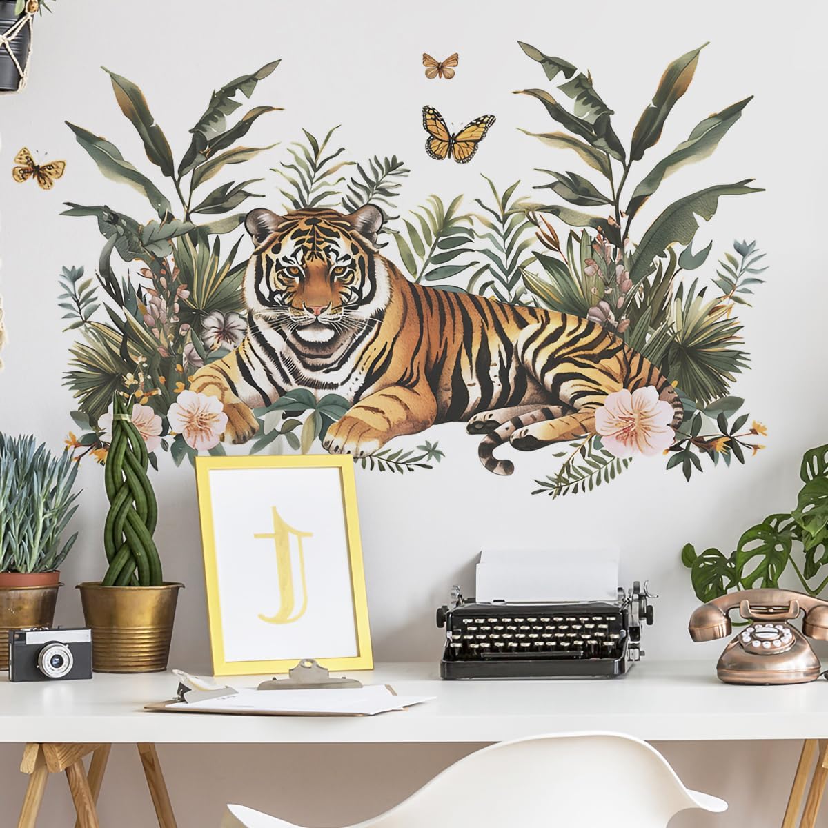 Amazon.com: DEIKOKA Watercolor Lifelike Tiger Wall Decal Jungle Animals ...