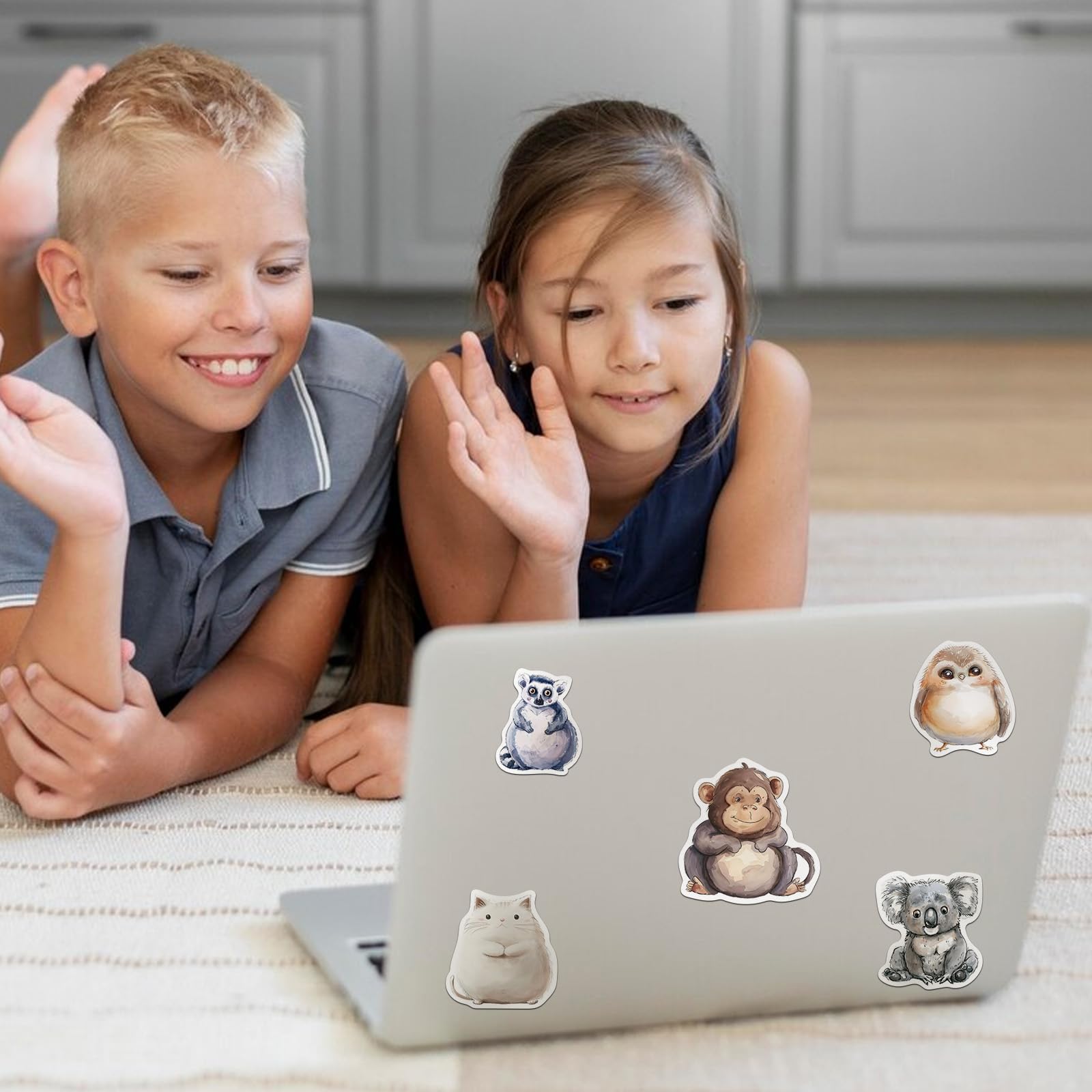 Adesivi a forma di animali per computer portatile (50 pezzi), regalo per bambini, adolescenti, adulti, ragazze, ragazzi, adesivi impermeabili per bottiglia d'acqua, animali, cani e gatti, adesivi in