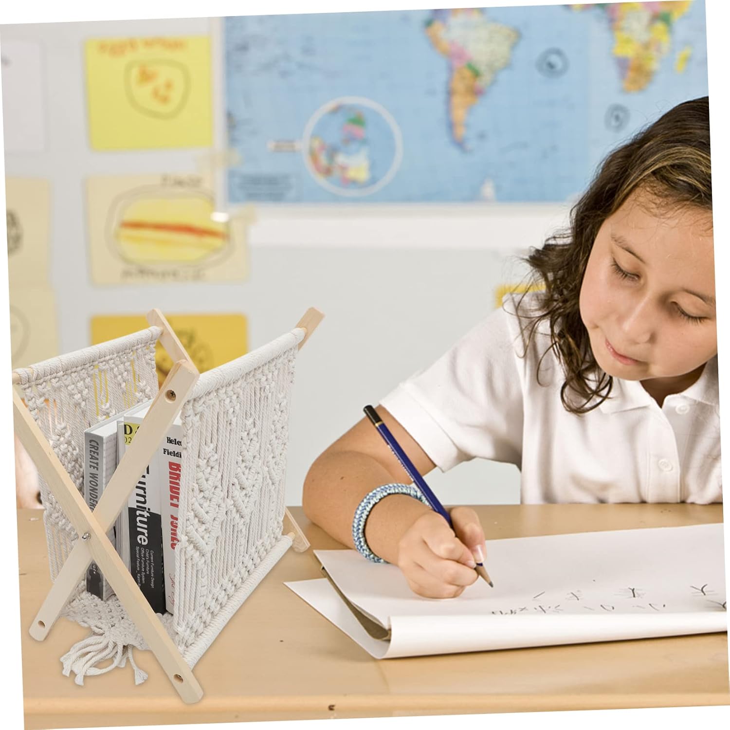 1Pc Woven Magazine Rack Creative Rope Desktop Holder for Home Decor Compact Storage Basket for Magazines Newspapers Cookbooks Rustic Style Stable Structure